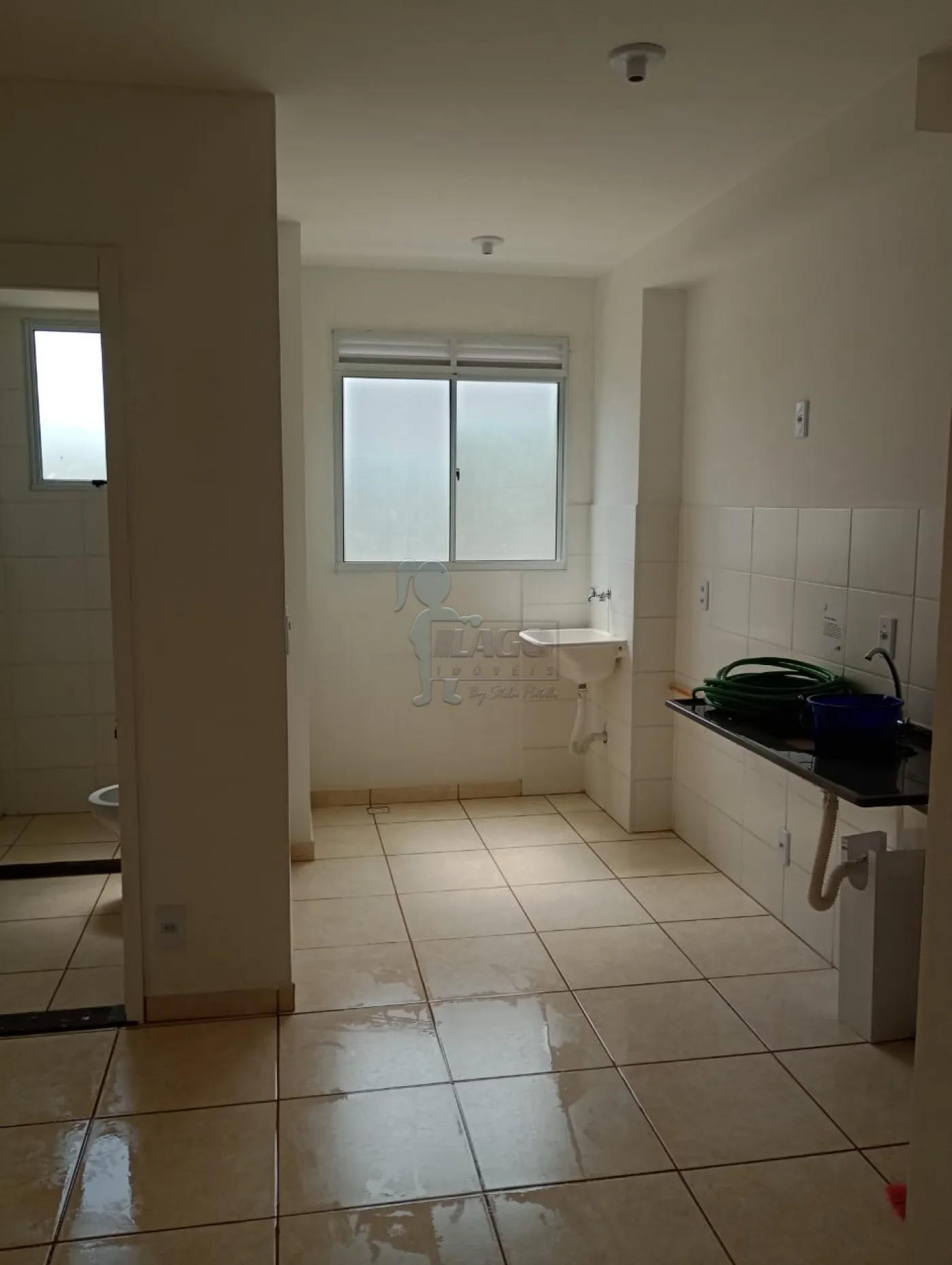 Alugar Apartamento / Padrão em Ribeirão Preto R$ 1.000,00 - Foto 1