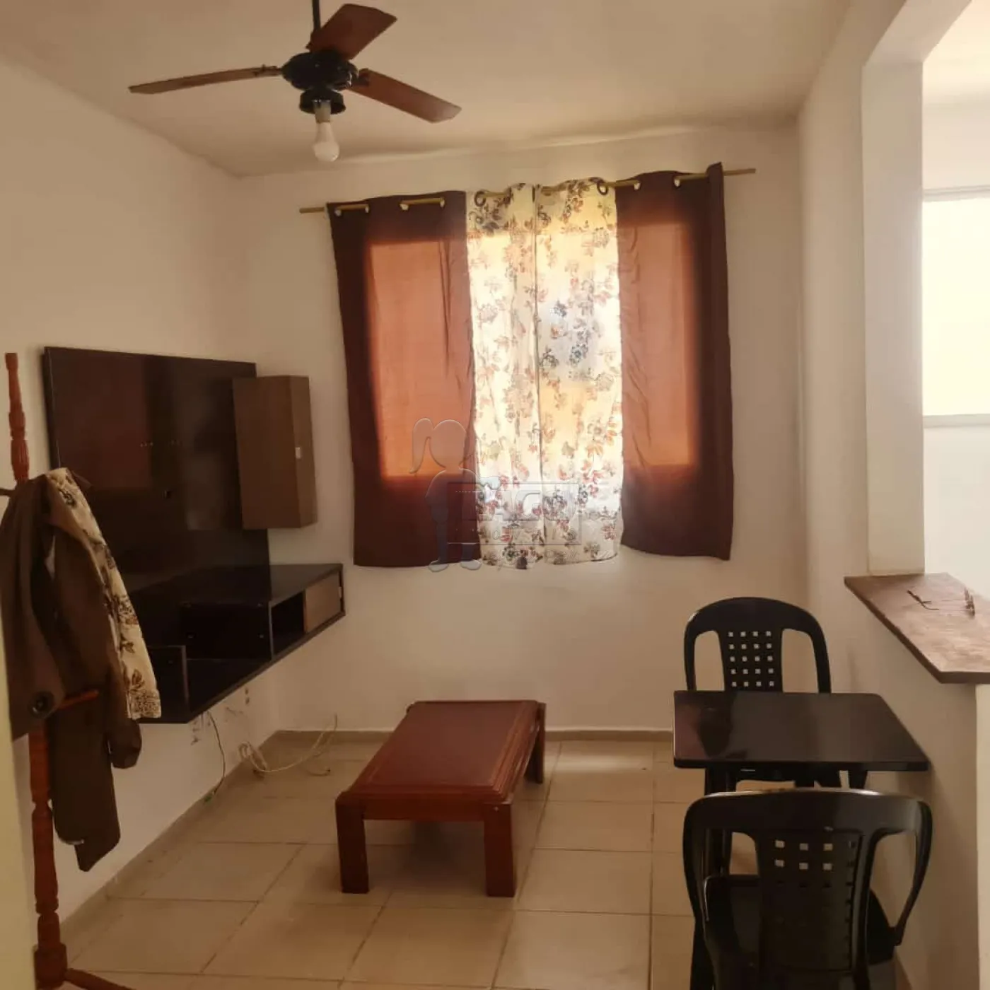 Alugar Apartamento / Padrão em Ribeirão Preto R$ 950,00 - Foto 1