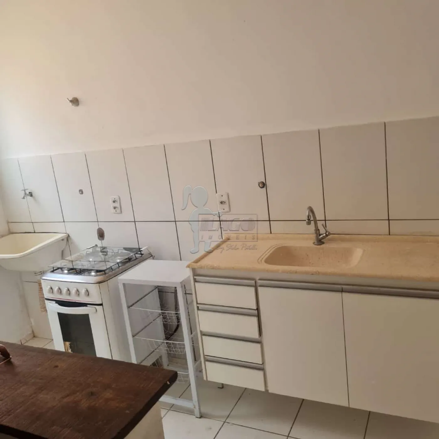 Alugar Apartamento / Padrão em Ribeirão Preto R$ 950,00 - Foto 2