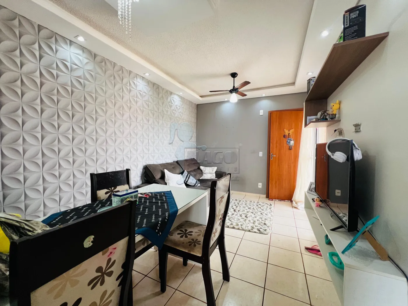 Comprar Apartamento / Padrão em Ribeirão Preto R$ 150.000,00 - Foto 1