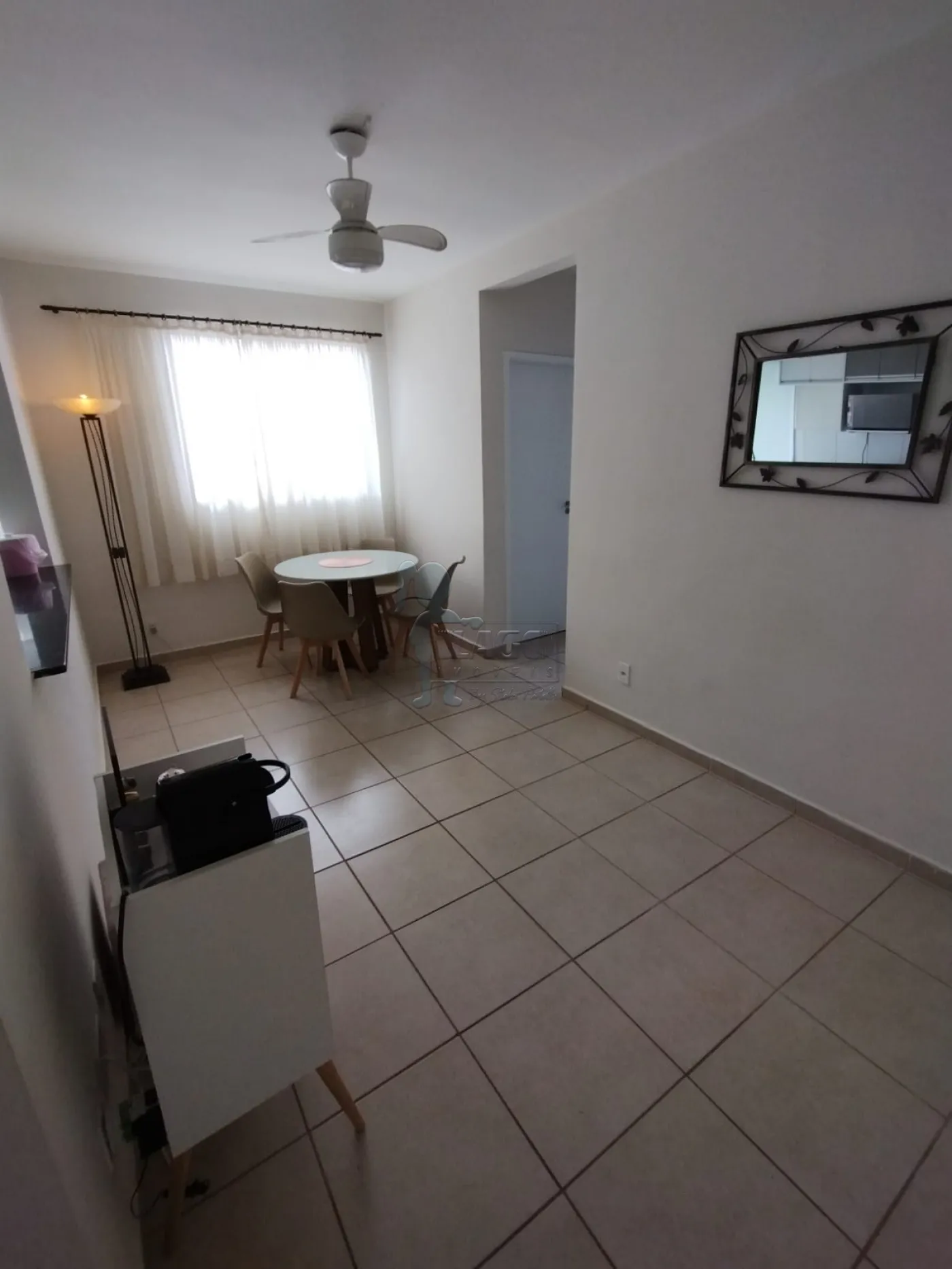 Alugar Apartamento / Padrão em Ribeirão Preto R$ 1.000,00 - Foto 1