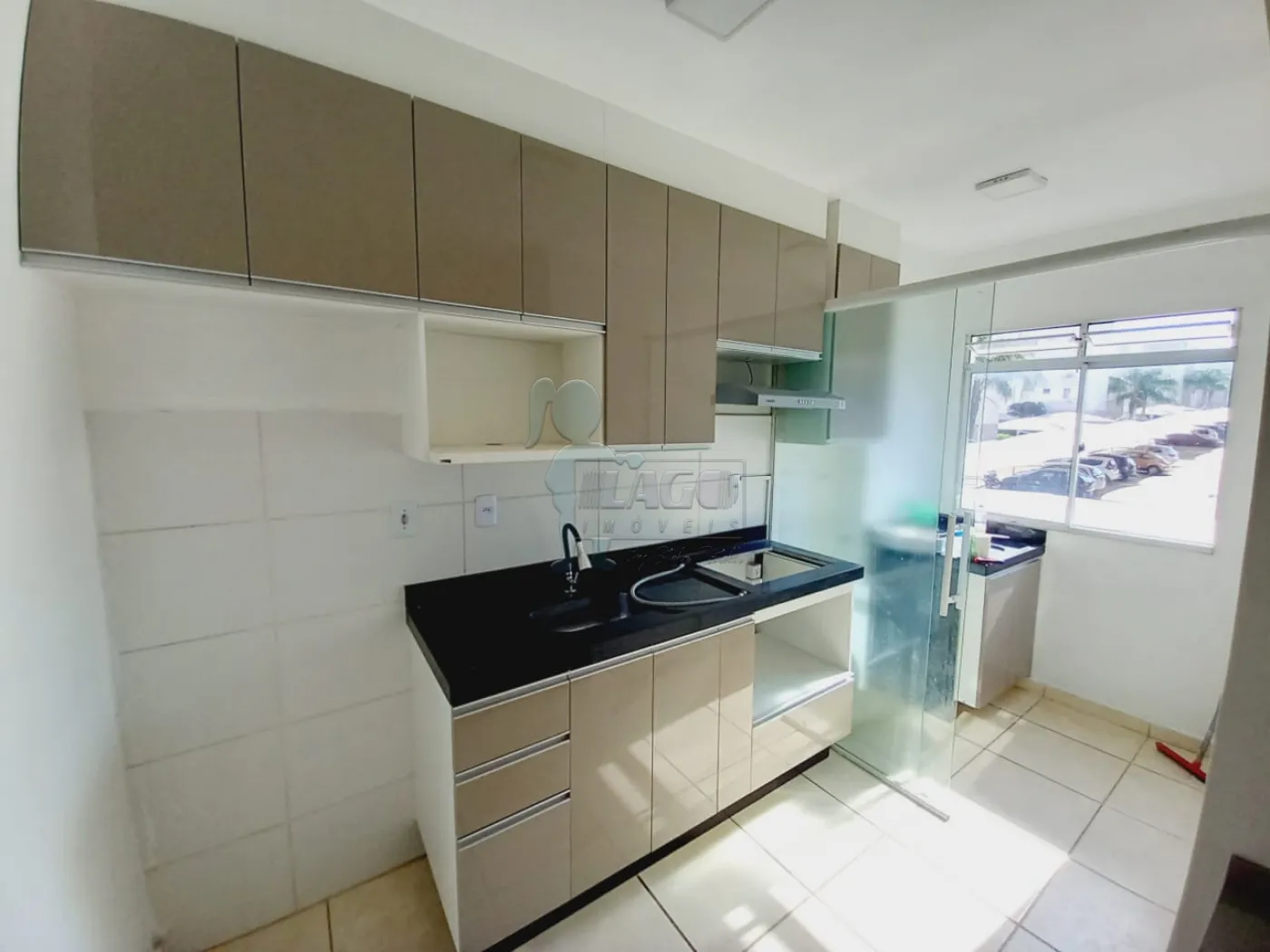 Alugar Apartamento / Padrão em Ribeirão Preto R$ 1.100,00 - Foto 5