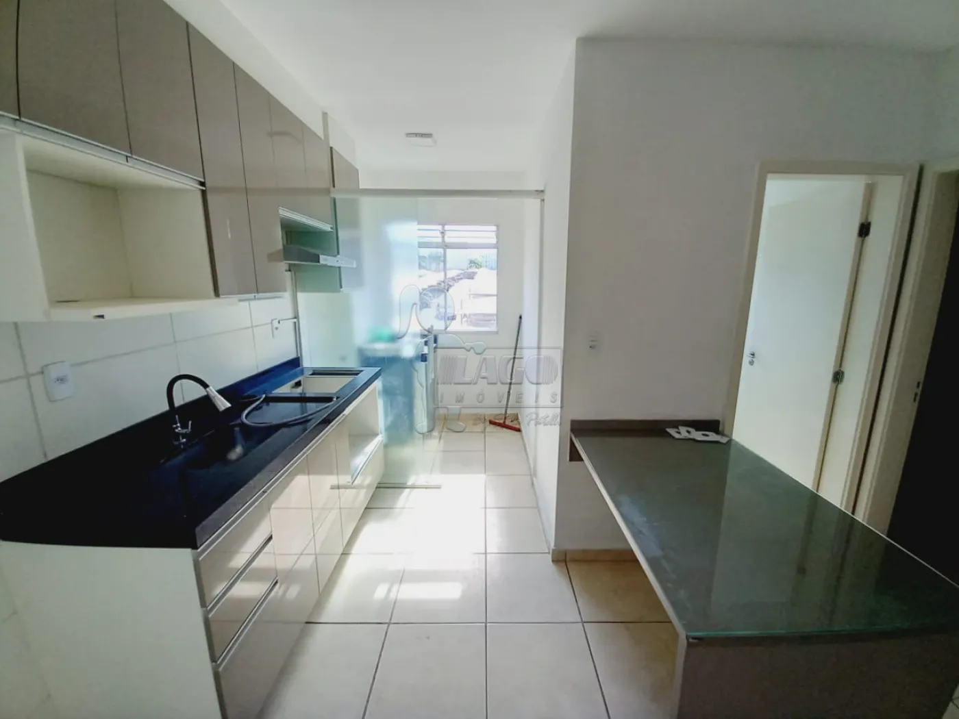 Alugar Apartamento / Padrão em Ribeirão Preto R$ 1.100,00 - Foto 6