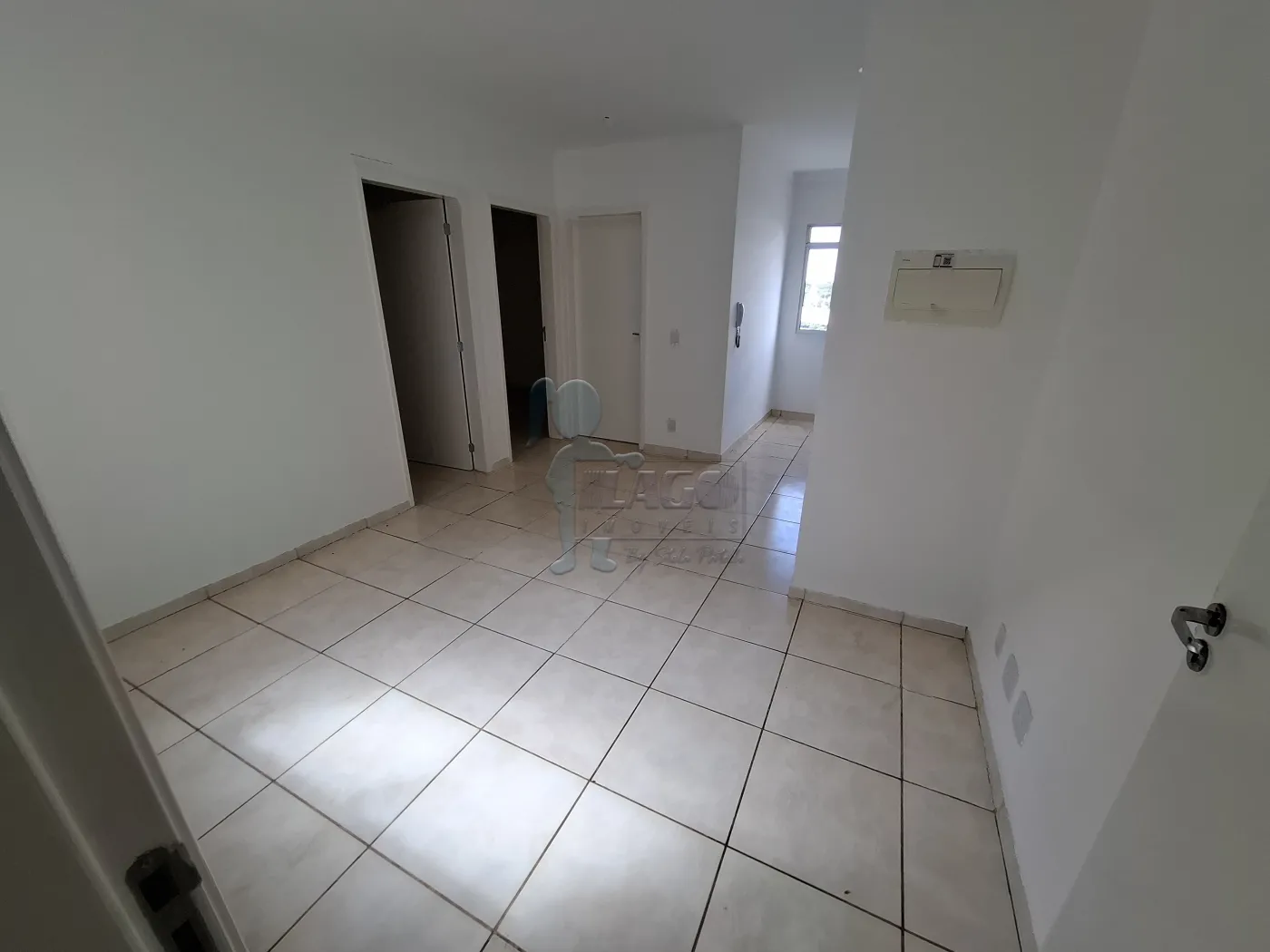 Alugar Apartamento / Padrão em Ribeirão Preto R$ 1.000,00 - Foto 1