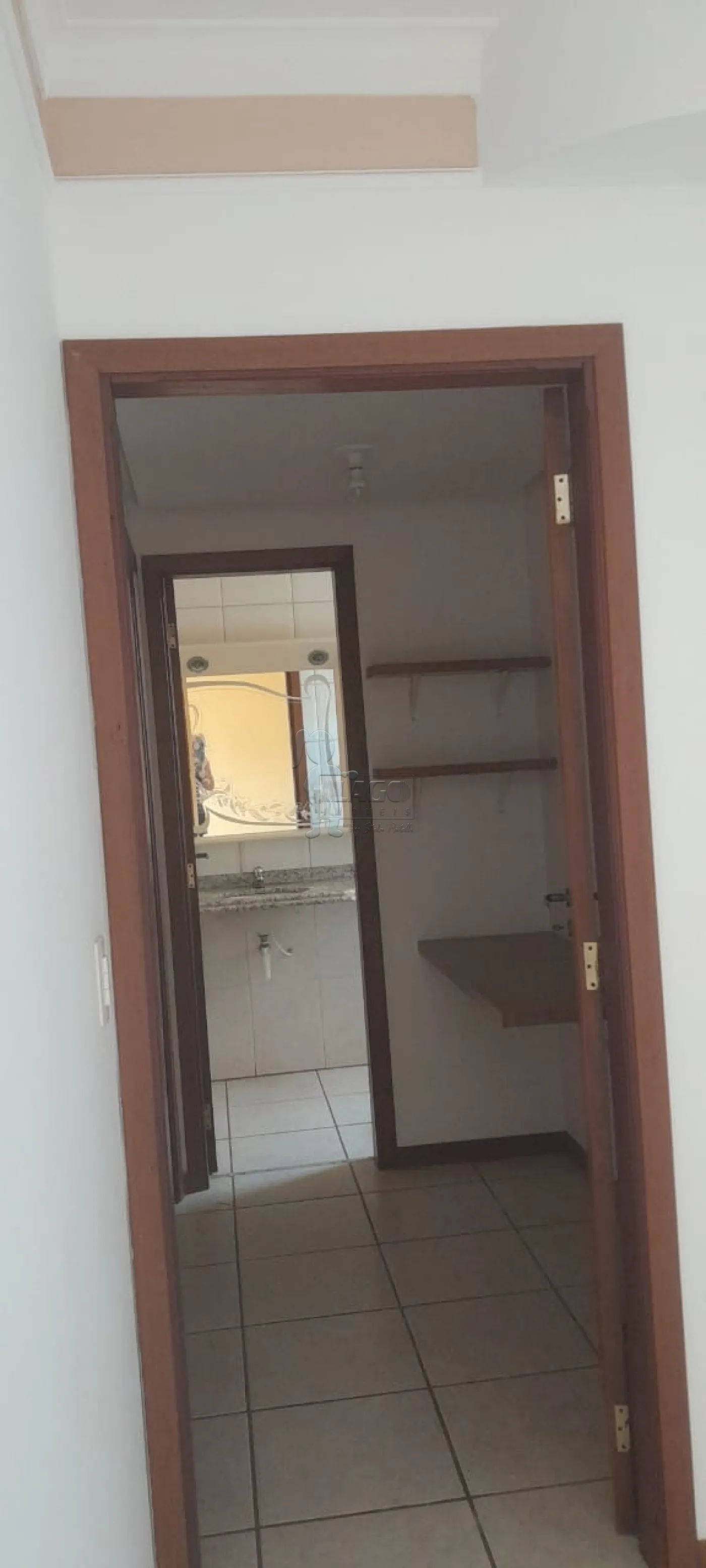 Alugar Apartamentos / Padrão em Ribeirão Preto R$ 1.800,00 - Foto 5