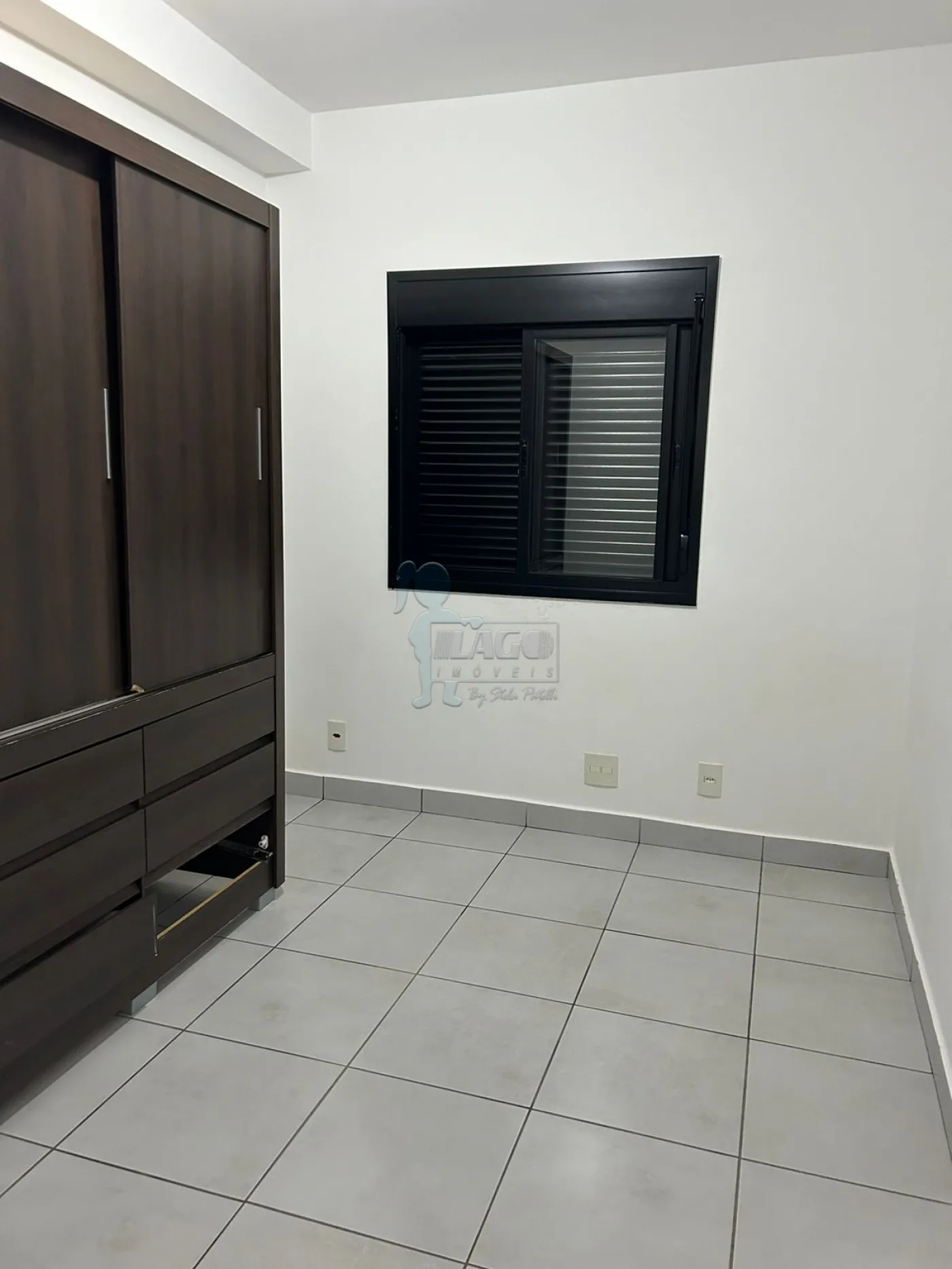 Alugar Apartamentos / Padrão em Ribeirão Preto R$ 1.300,00 - Foto 4