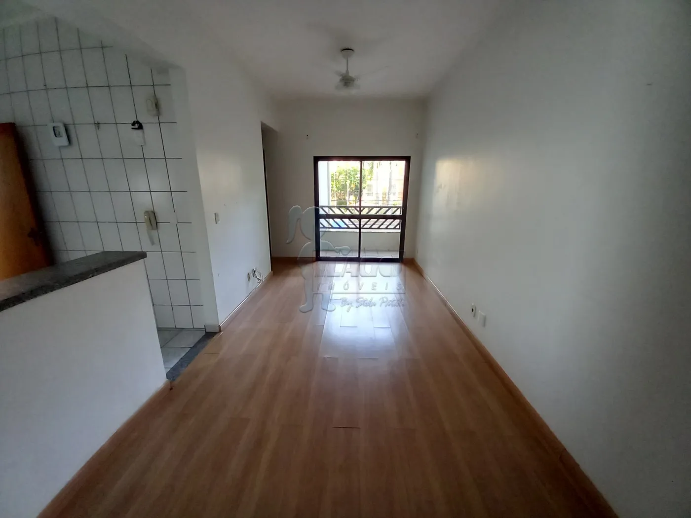 Alugar Apartamento / Padrão em Ribeirão Preto R$ 1.200,00 - Foto 1