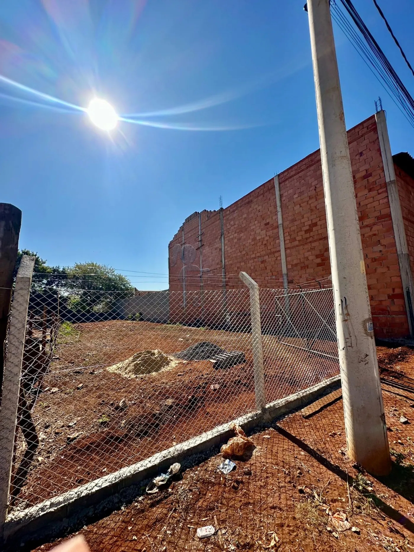 Alugar Terreno / Padrão em Ribeirão Preto R$ 1.200,00 - Foto 3