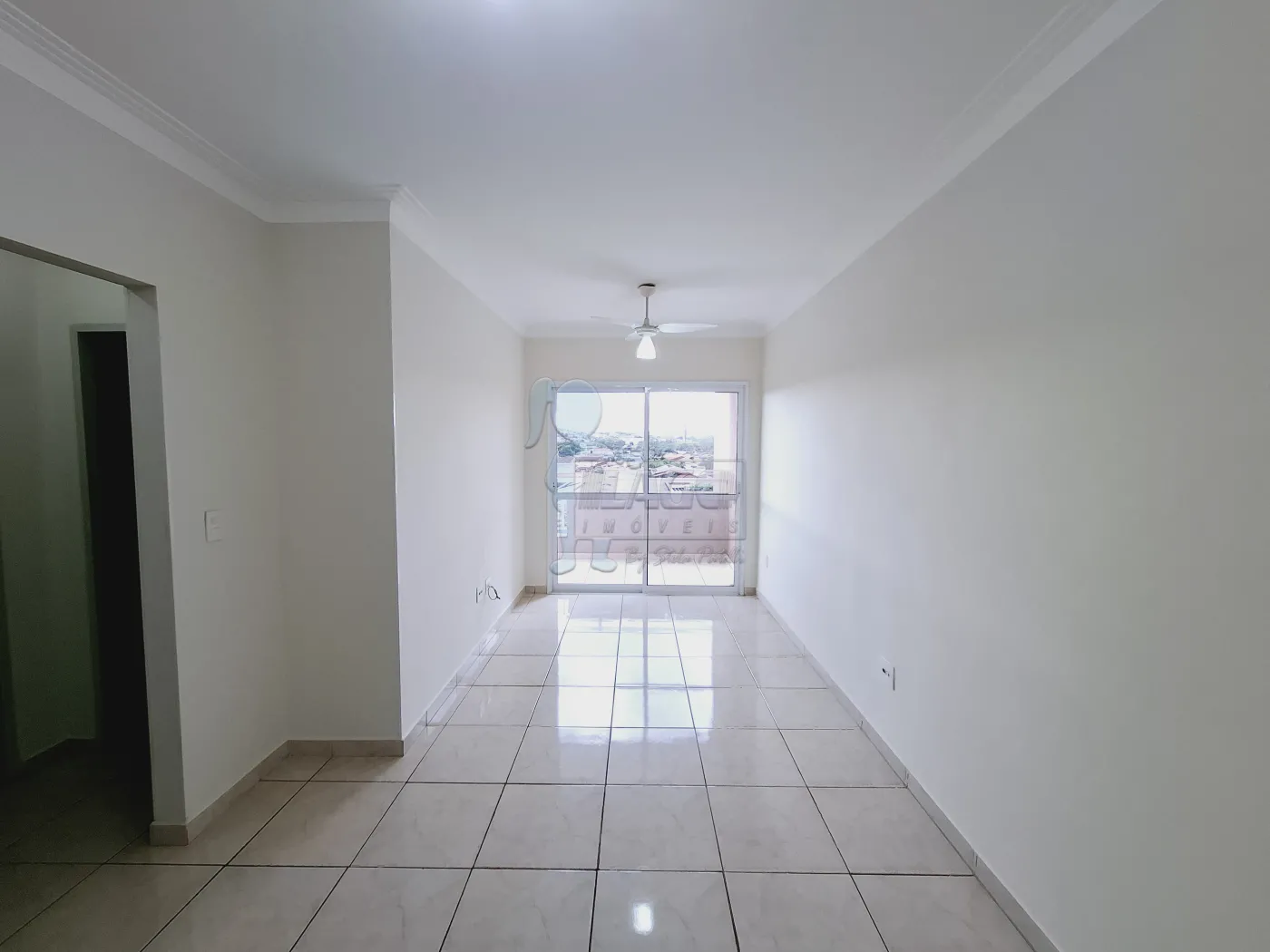 Alugar Apartamento / Padrão em Ribeirão Preto R$ 1.500,00 - Foto 4