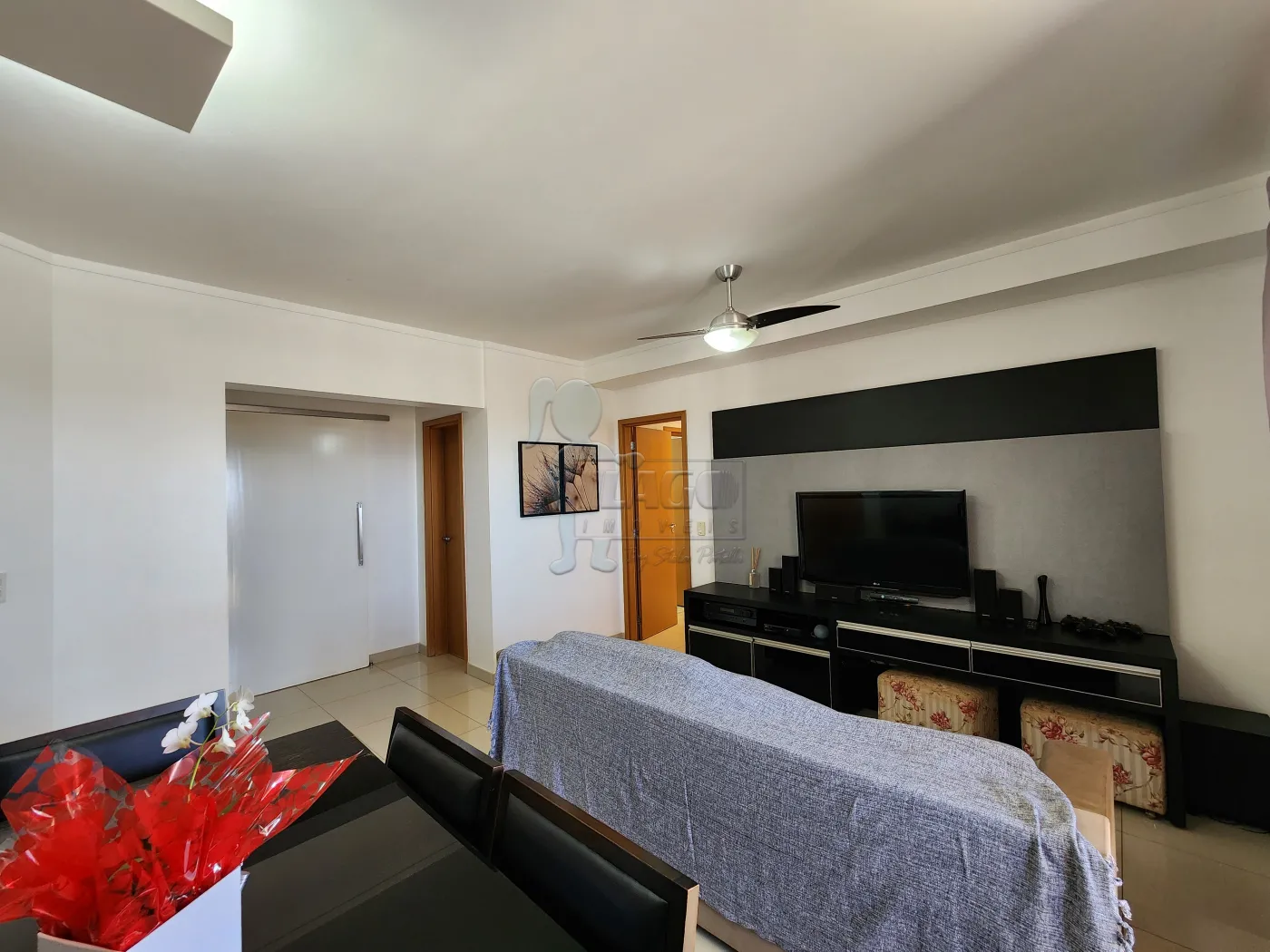 Comprar Apartamento / Padrão em Ribeirão Preto R$ 750.000,00 - Foto 3