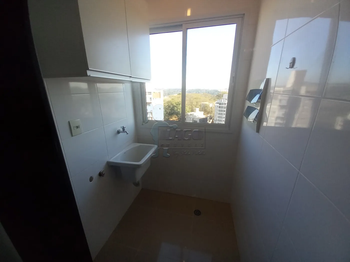 Alugar Apartamento / Padrão em Ribeirão Preto R$ 1.800,00 - Foto 8