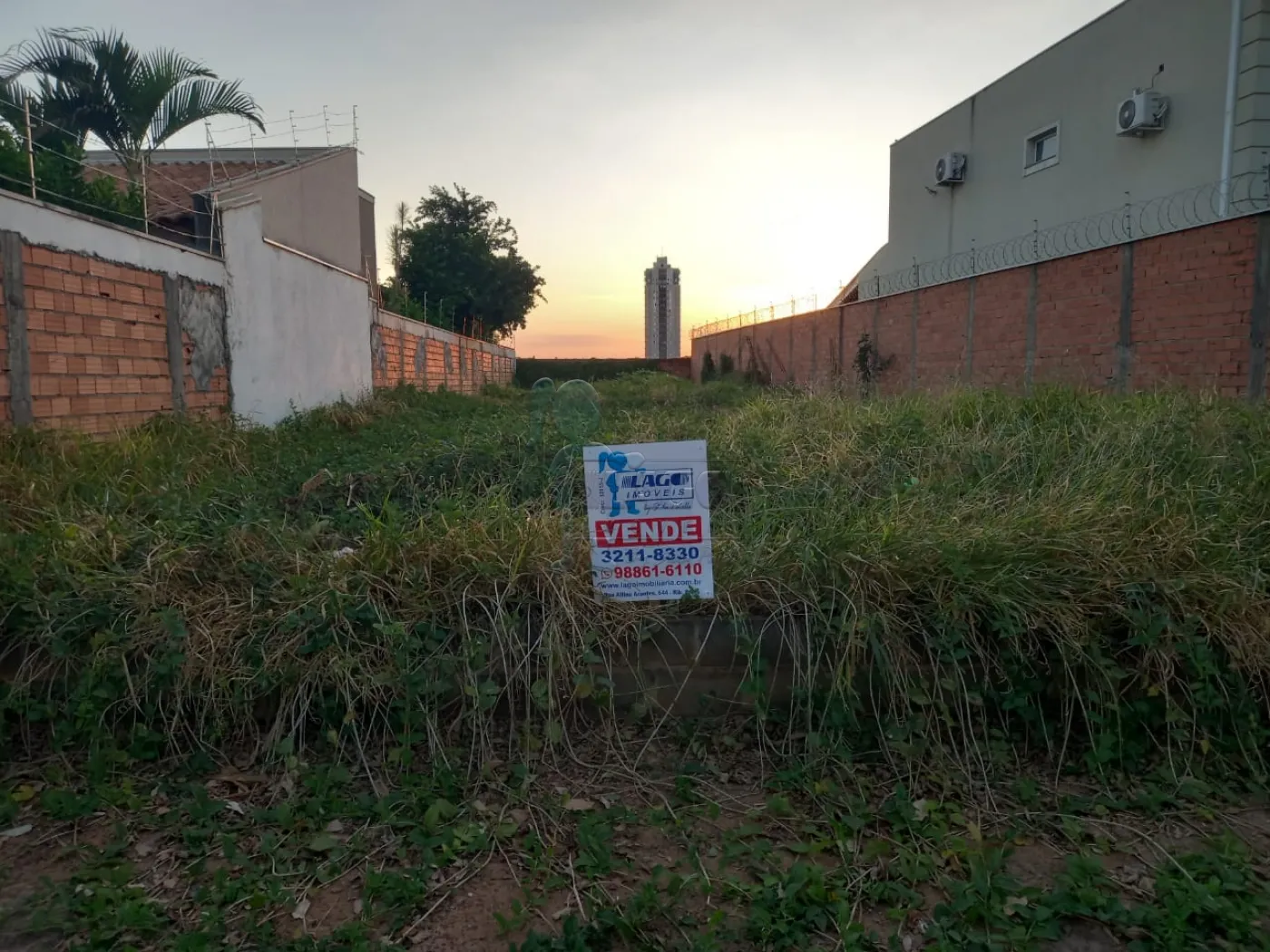 Comprar Terrenos / Padrão em Ribeirão Preto R$ 330.000,00 - Foto 1