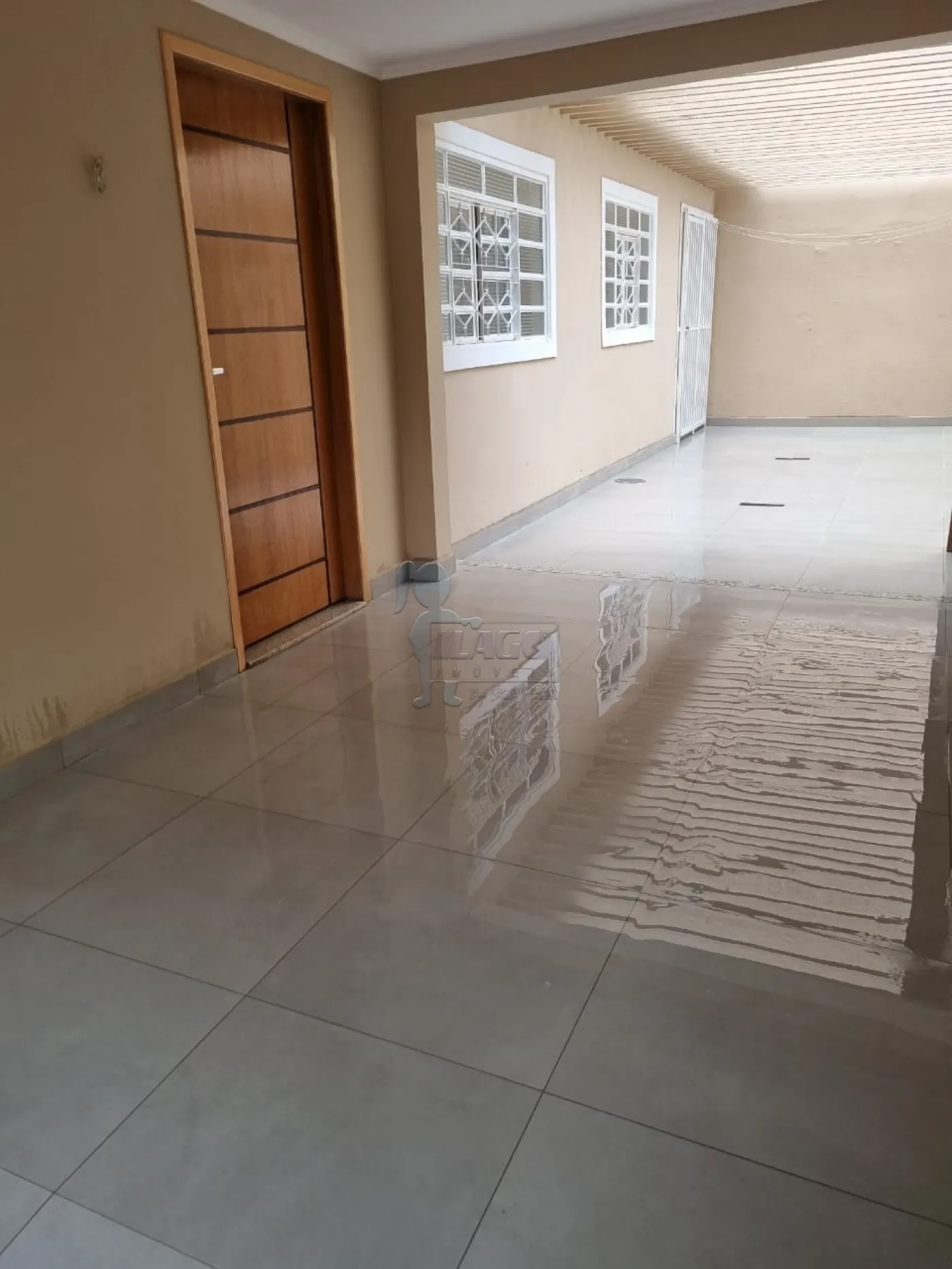 Comprar Casa / Padrão em Ribeirão Preto R$ 370.000,00 - Foto 2