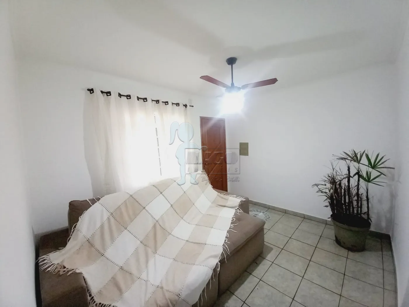 Alugar Apartamento / Padrão em Ribeirão Preto R$ 1.100,00 - Foto 1