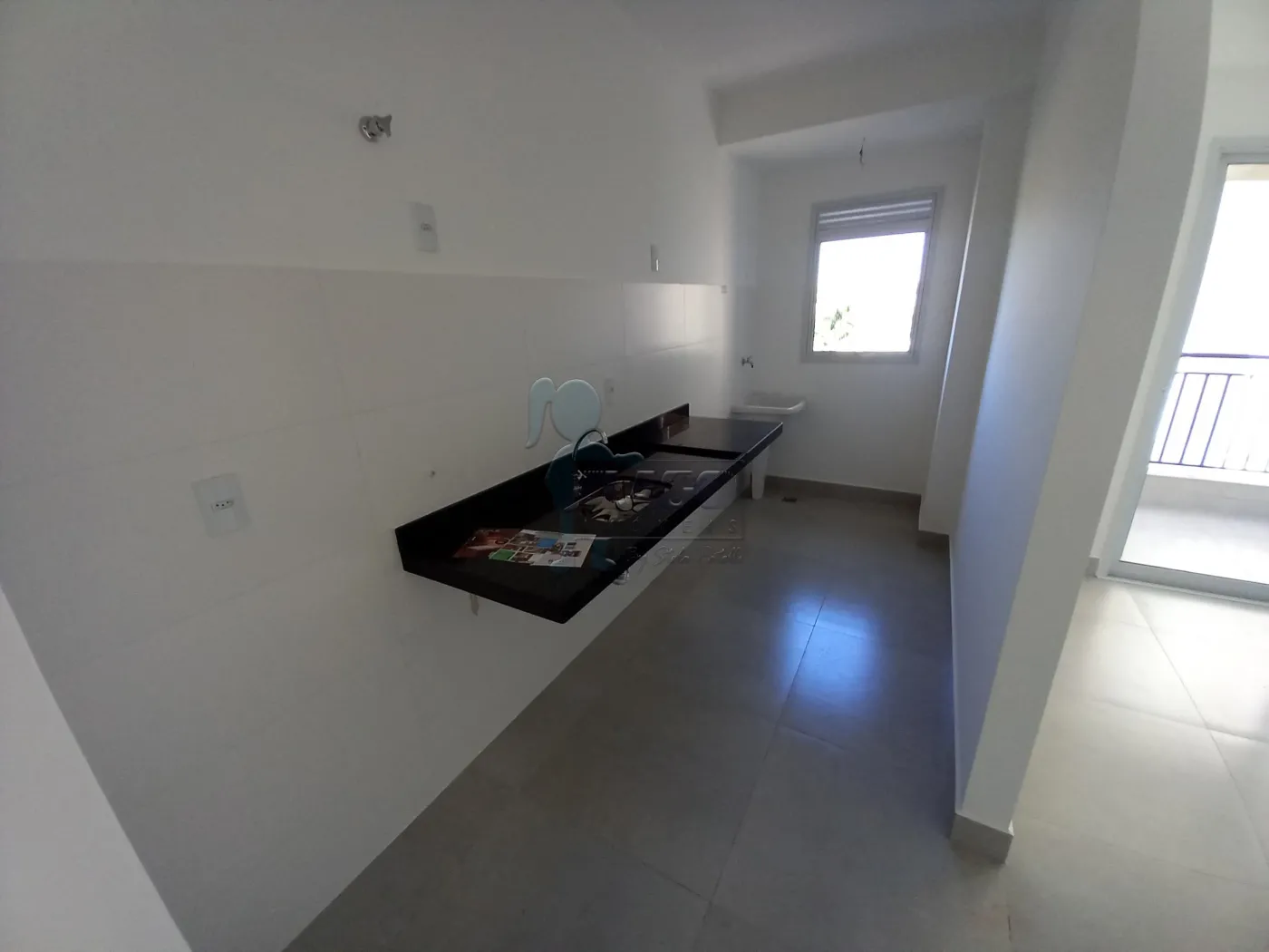 Alugar Apartamento / Padrão em Ribeirão Preto R$ 2.000,00 - Foto 2