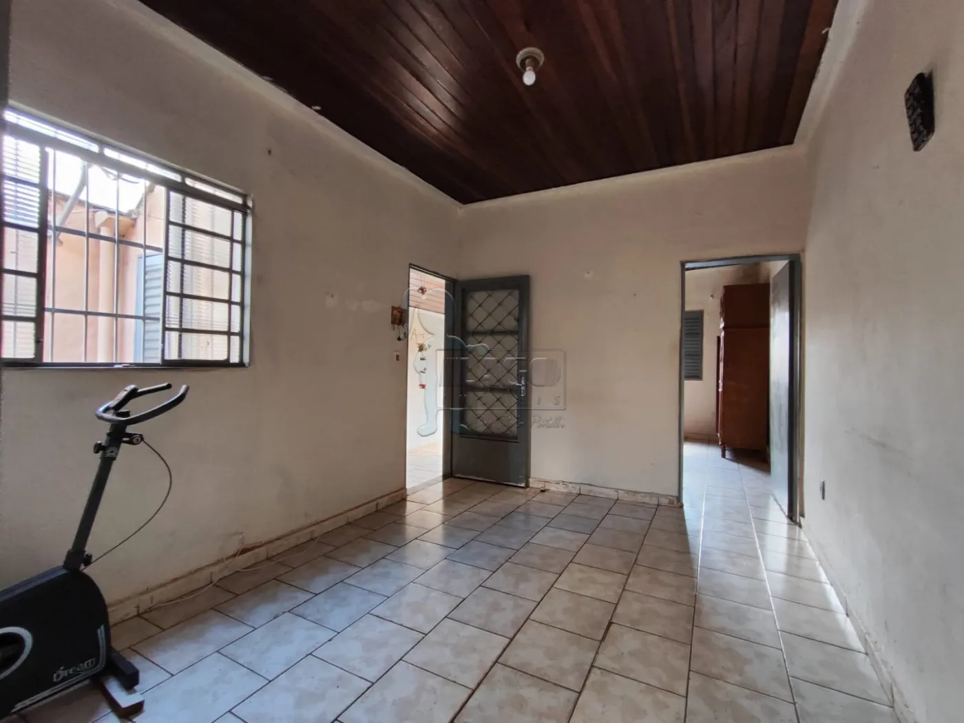 Comprar Casa / Padrão em Ribeirão Preto R$ 290.000,00 - Foto 2