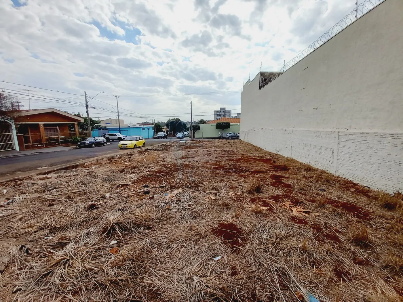 Comprar Terreno / Padrão em Ribeirão Preto R$ 318.000,00 - Foto 1