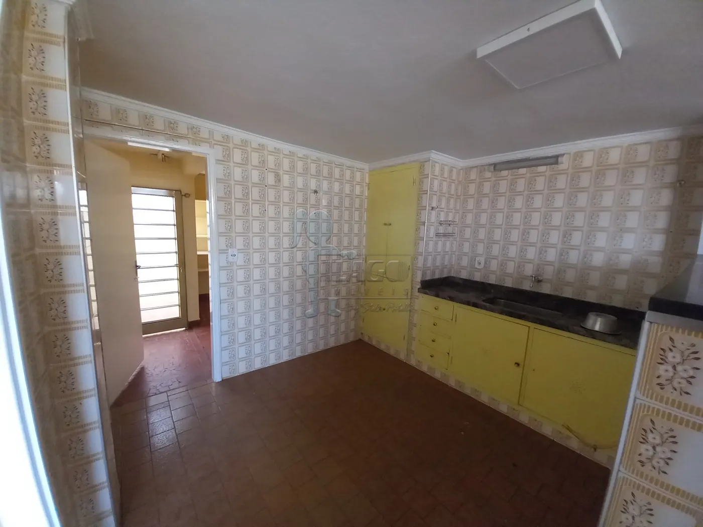 Alugar Casa / Padrão em Ribeirão Preto R$ 1.800,00 - Foto 13