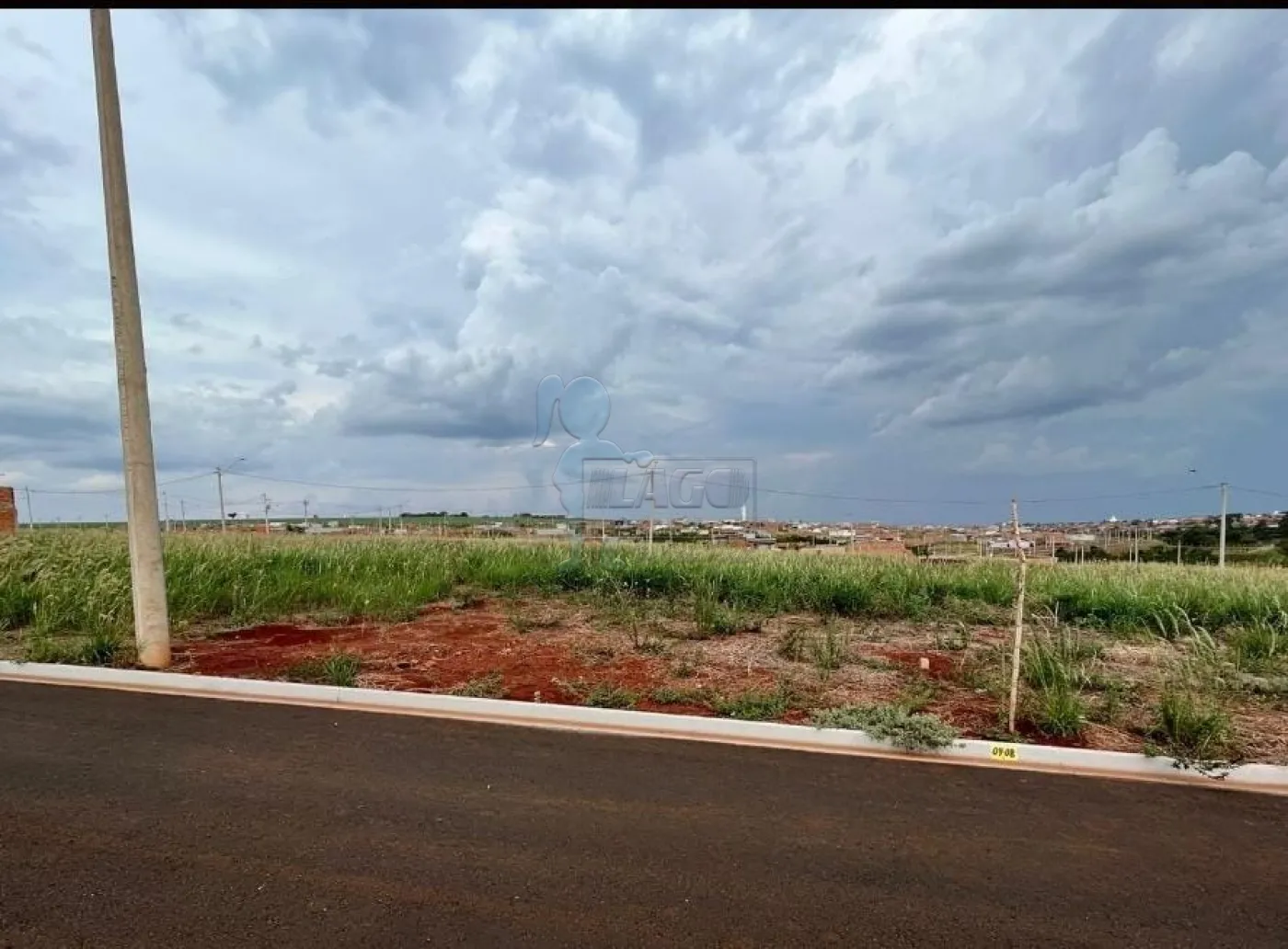 Comprar Terreno / Padrão em Cravinhos R$ 90.000,00 - Foto 1