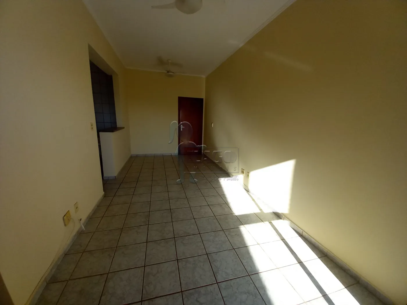 Alugar Apartamento / Padrão em Ribeirão Preto R$ 1.500,00 - Foto 1