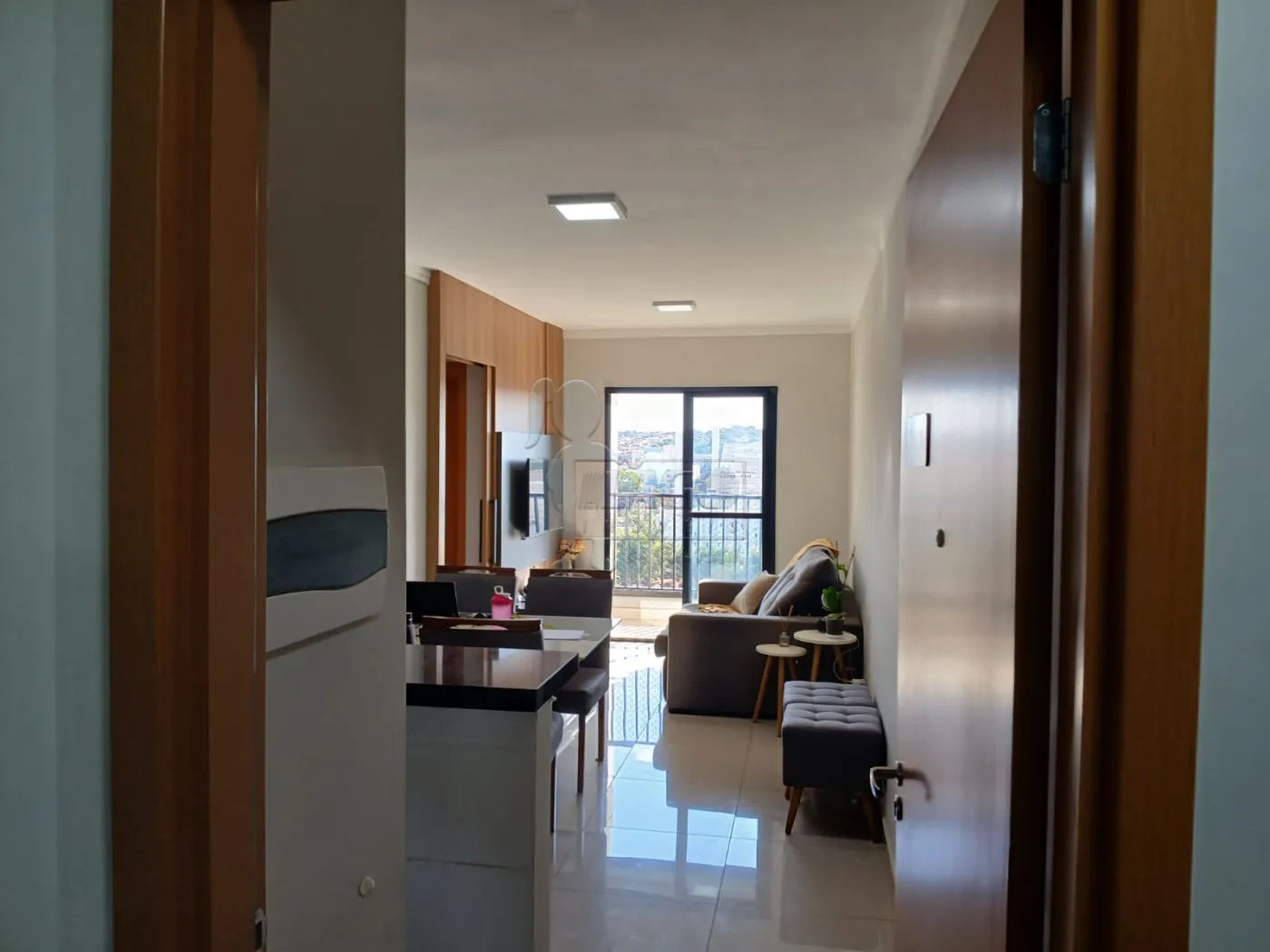 Comprar Apartamento / Padrão em Ribeirão Preto R$ 335.000,00 - Foto 1