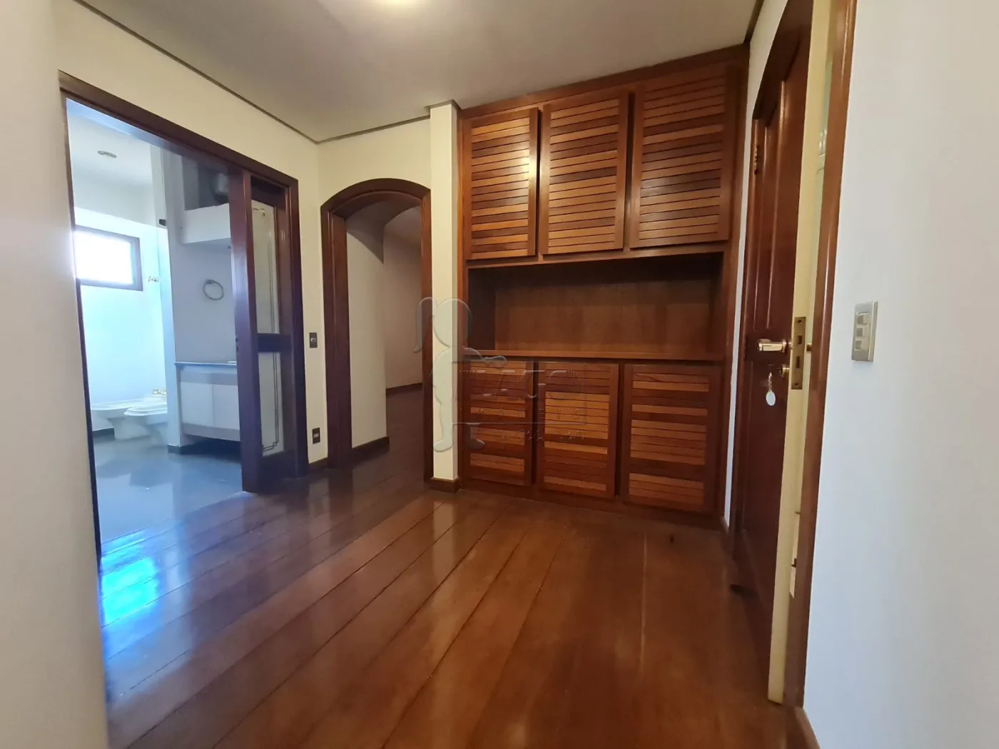 Comprar Apartamento / Padrão em Ribeirão Preto R$ 890.000,00 - Foto 4