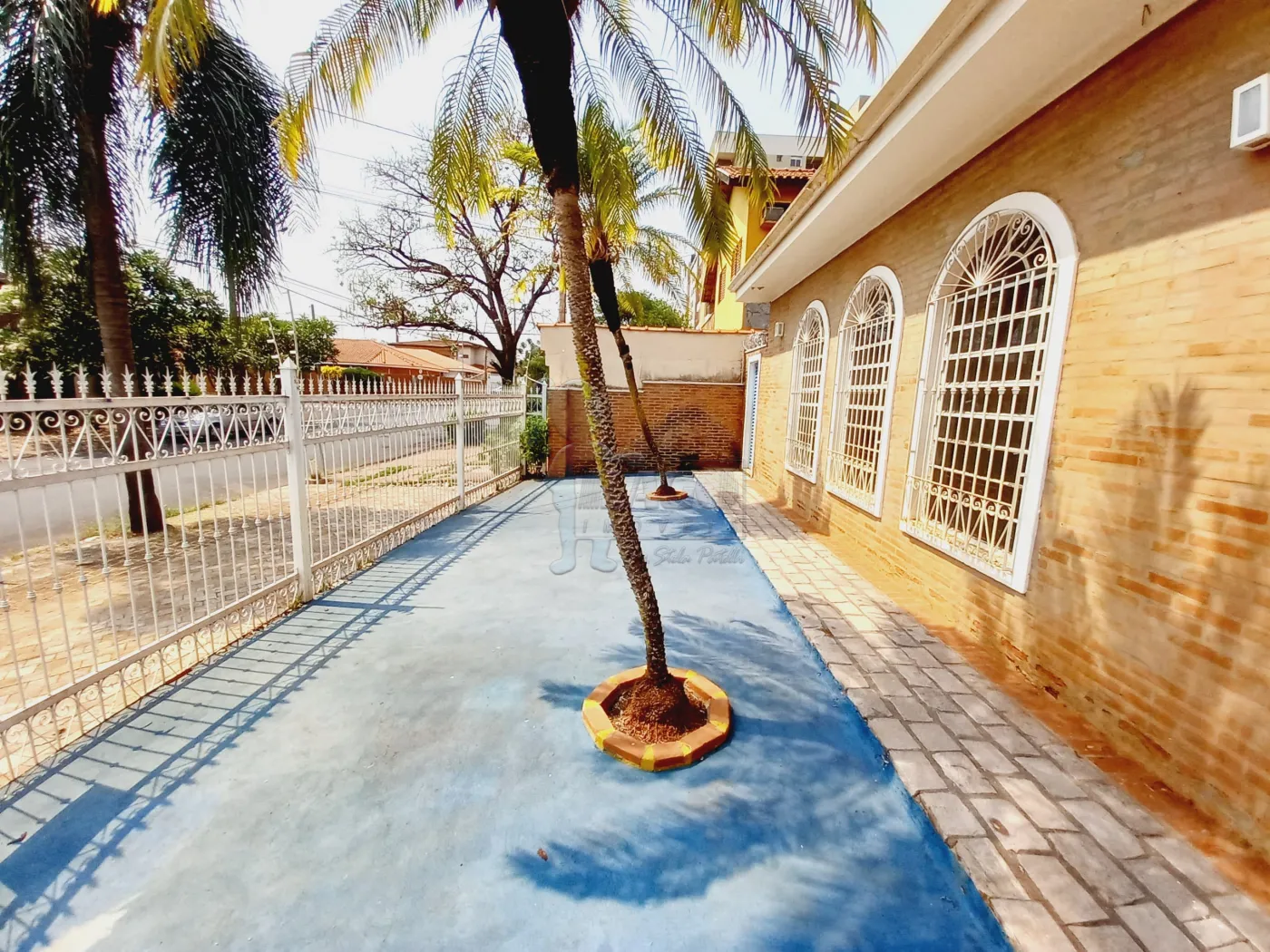 Alugar Casa / Padrão em Ribeirão Preto R$ 4.400,00 - Foto 1