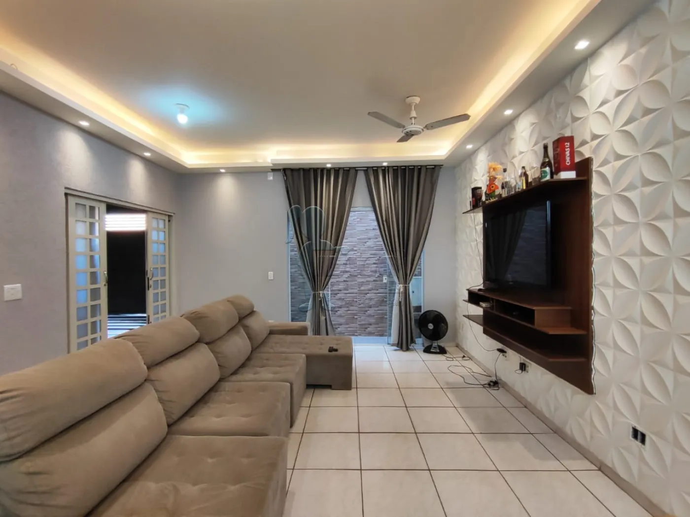 Comprar Casa / Padrão em Ribeirão Preto R$ 340.000,00 - Foto 4