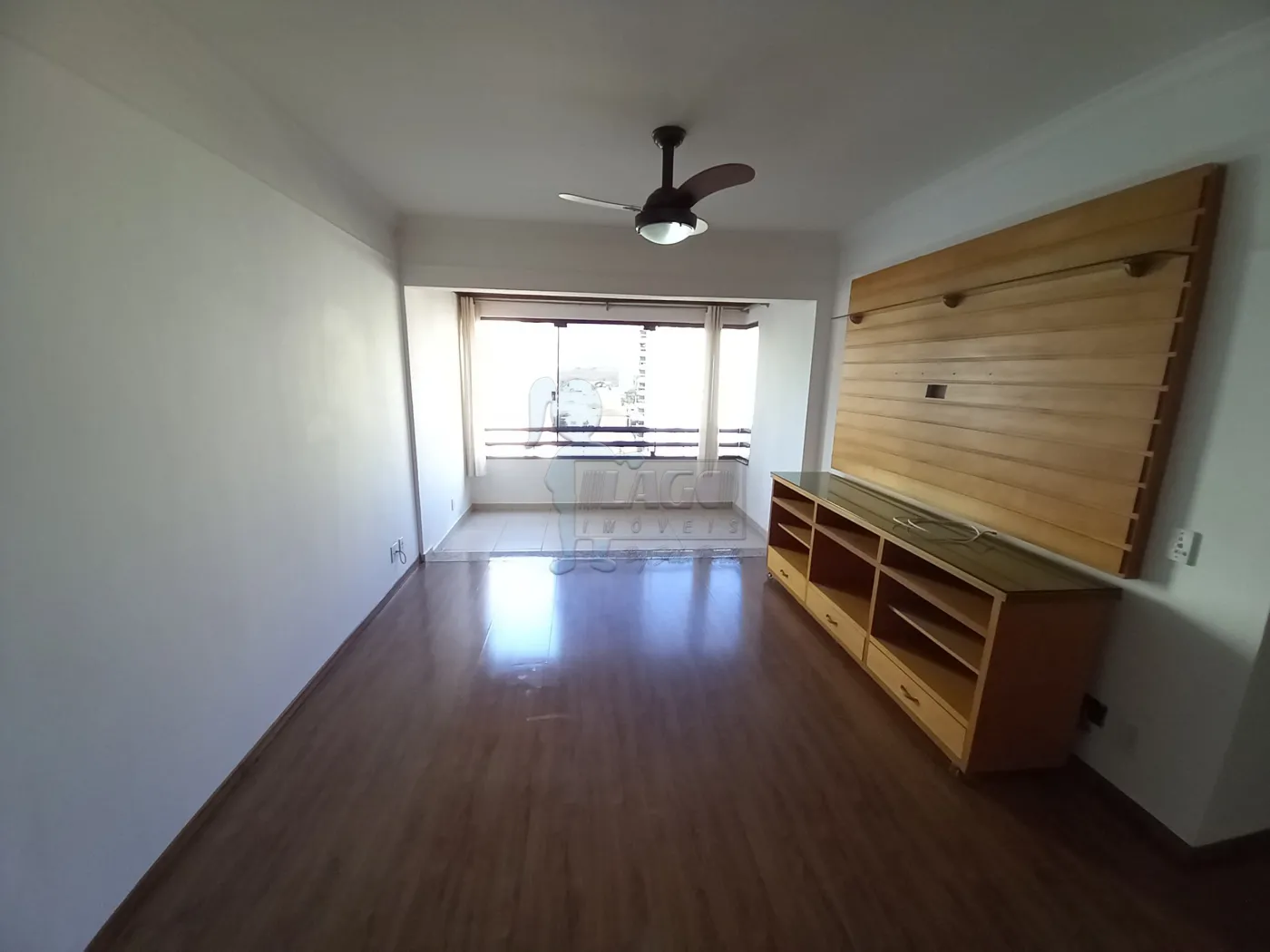 Alugar Apartamento / Padrão em Ribeirão Preto R$ 2.200,00 - Foto 1