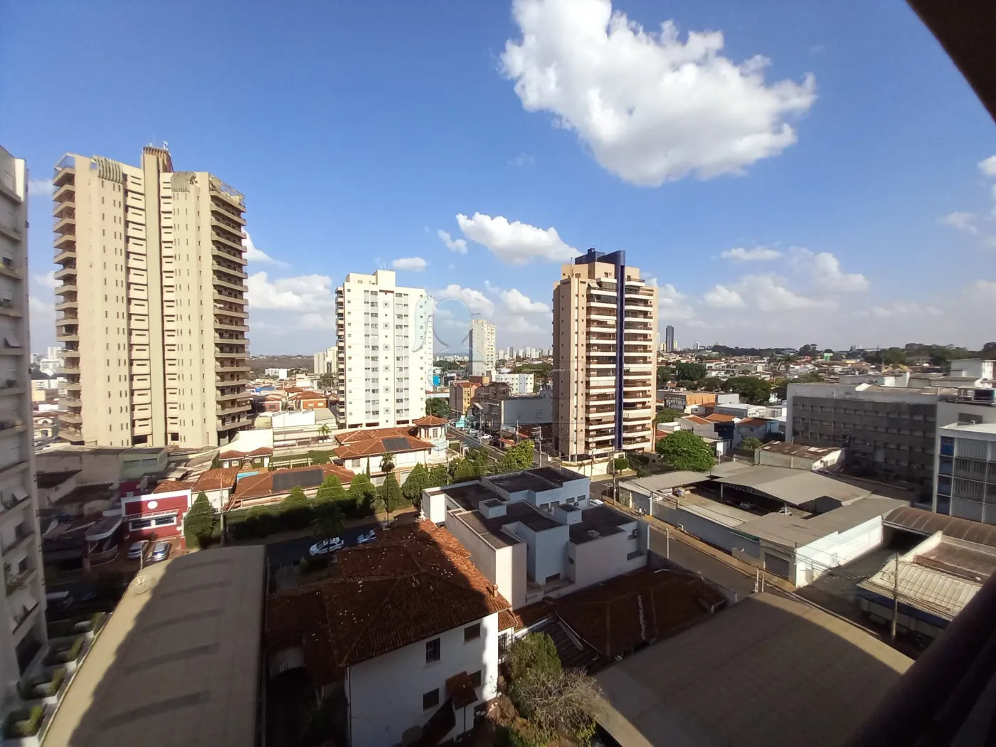 Alugar Apartamento / Padrão em Ribeirão Preto R$ 2.200,00 - Foto 4