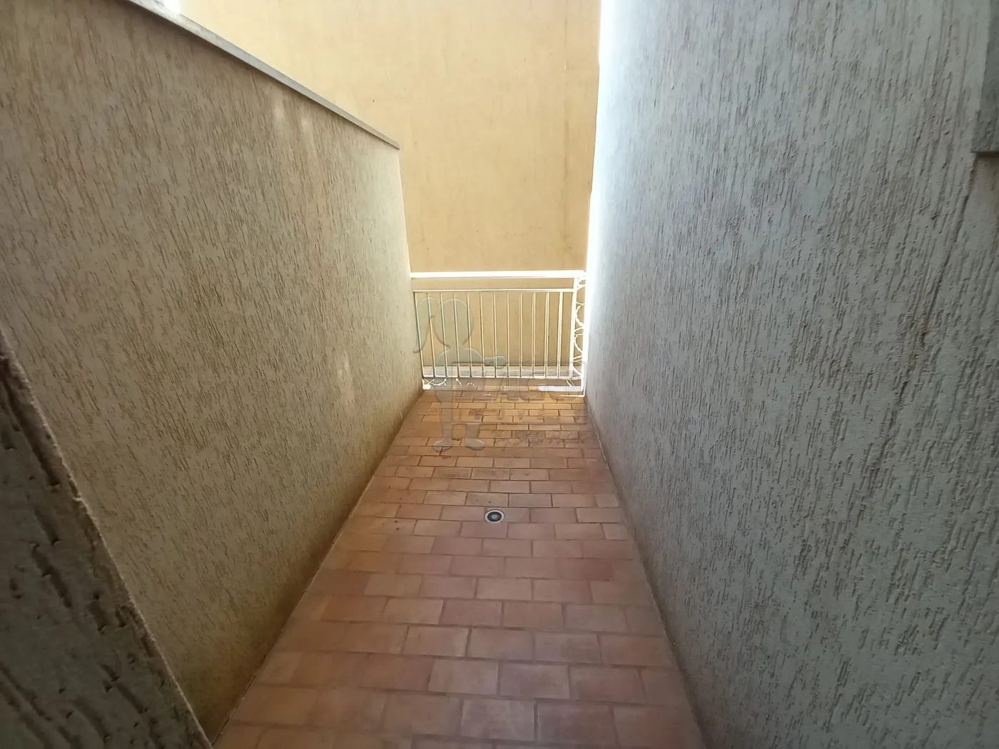 Alugar Apartamento / Padrão em Ribeirão Preto R$ 1.100,00 - Foto 11