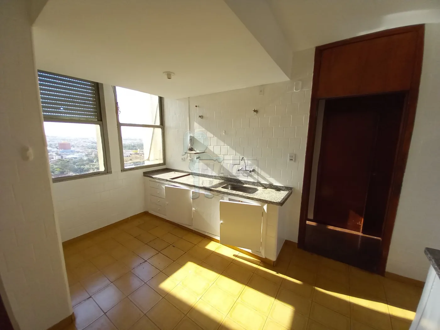 Alugar Apartamento / Padrão em Ribeirão Preto R$ 1.300,00 - Foto 3