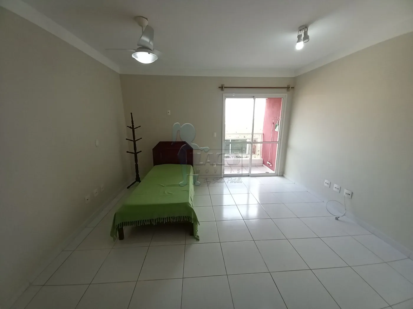 Alugar Apartamento / Padrão em Ribeirão Preto R$ 1.100,00 - Foto 4