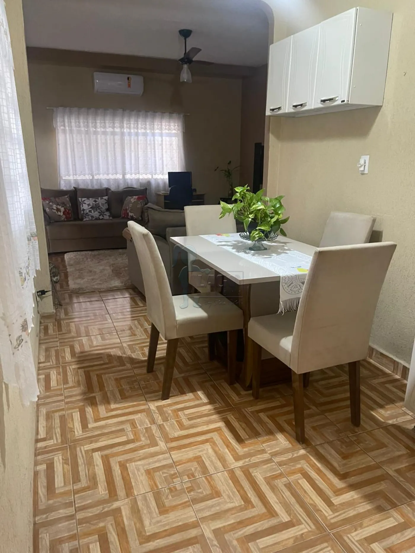 Comprar Casa / Padrão em Ribeirão Preto R$ 400.000,00 - Foto 4