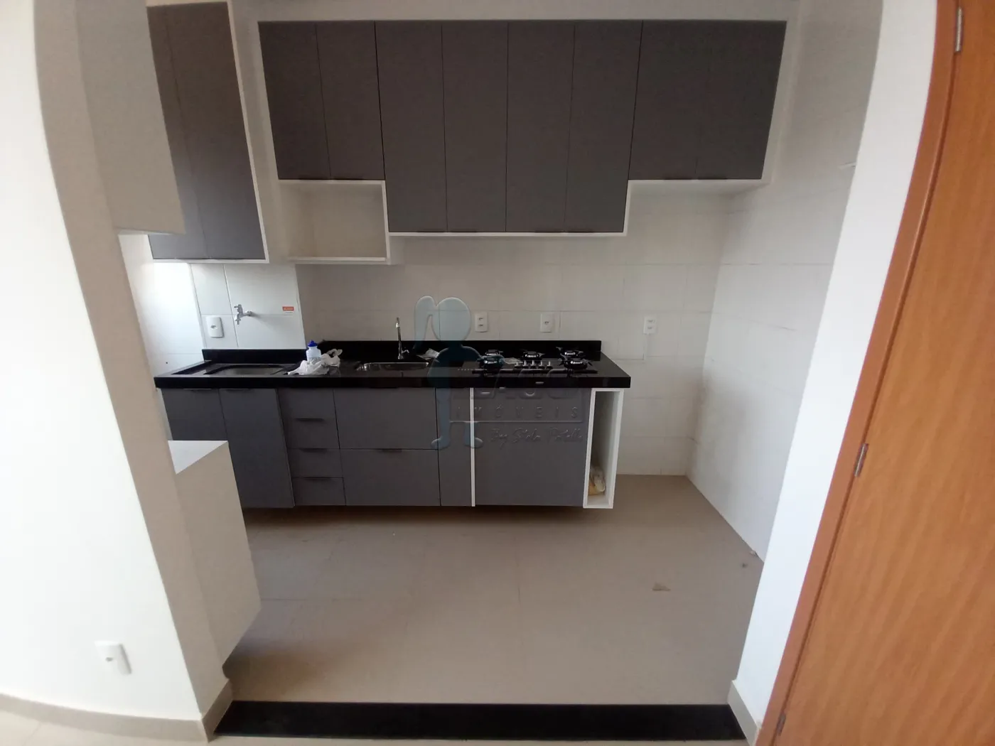 Alugar Apartamento / Padrão em Ribeirão Preto R$ 1.800,00 - Foto 4