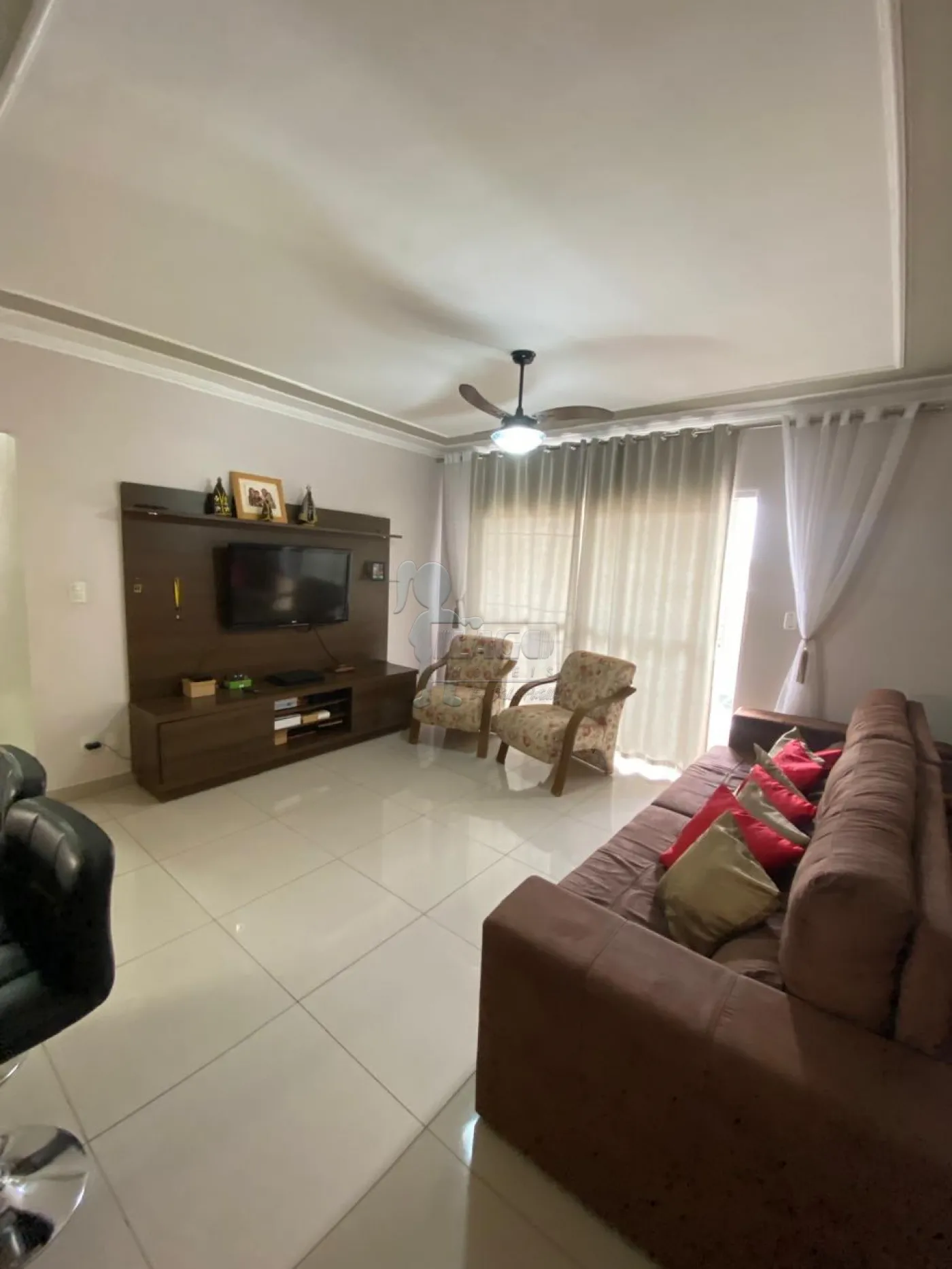 Comprar Apartamento / Padrão em Ribeirão Preto R$ 400.000,00 - Foto 3