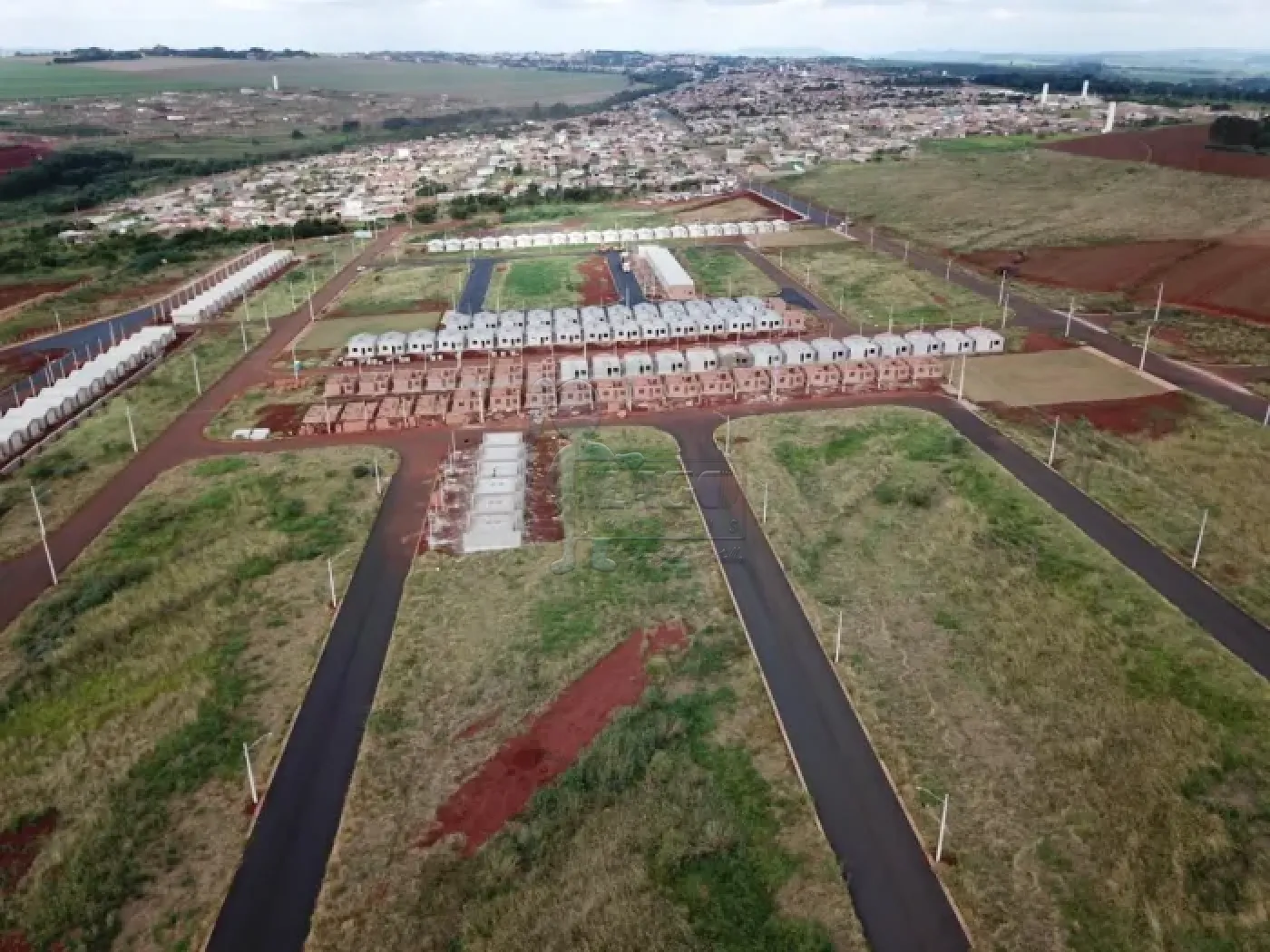 Comprar Terreno / Padrão em Cravinhos R$ 80.000,00 - Foto 3