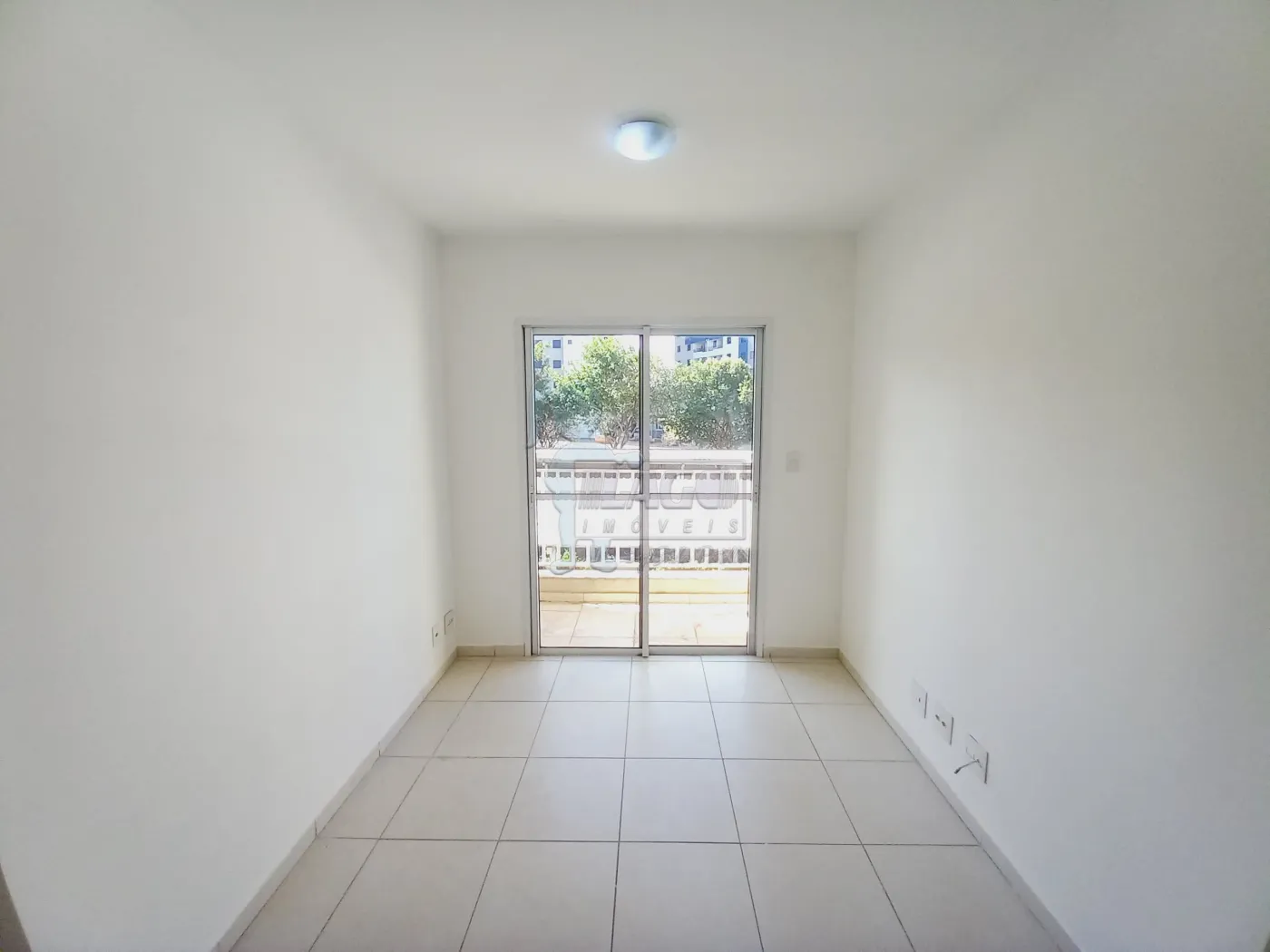 Alugar Apartamento / Padrão em Ribeirão Preto R$ 1.600,00 - Foto 1