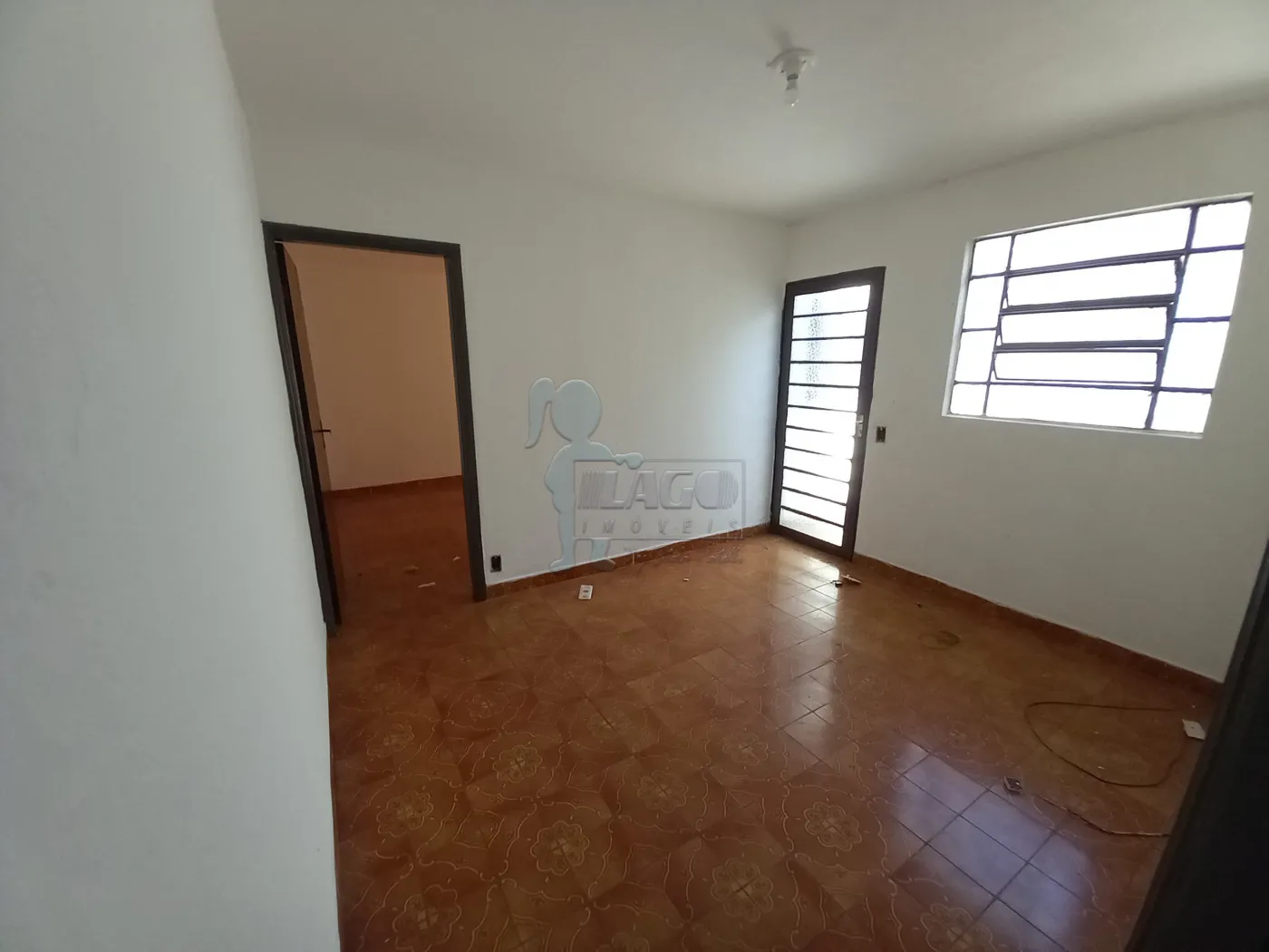 Alugar Casa / Padrão em Ribeirão Preto R$ 800,00 - Foto 2