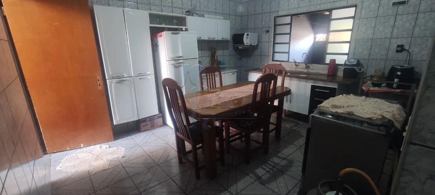 Alugar Casa / Padrão em Ribeirão Preto R$ 1.000,00 - Foto 1