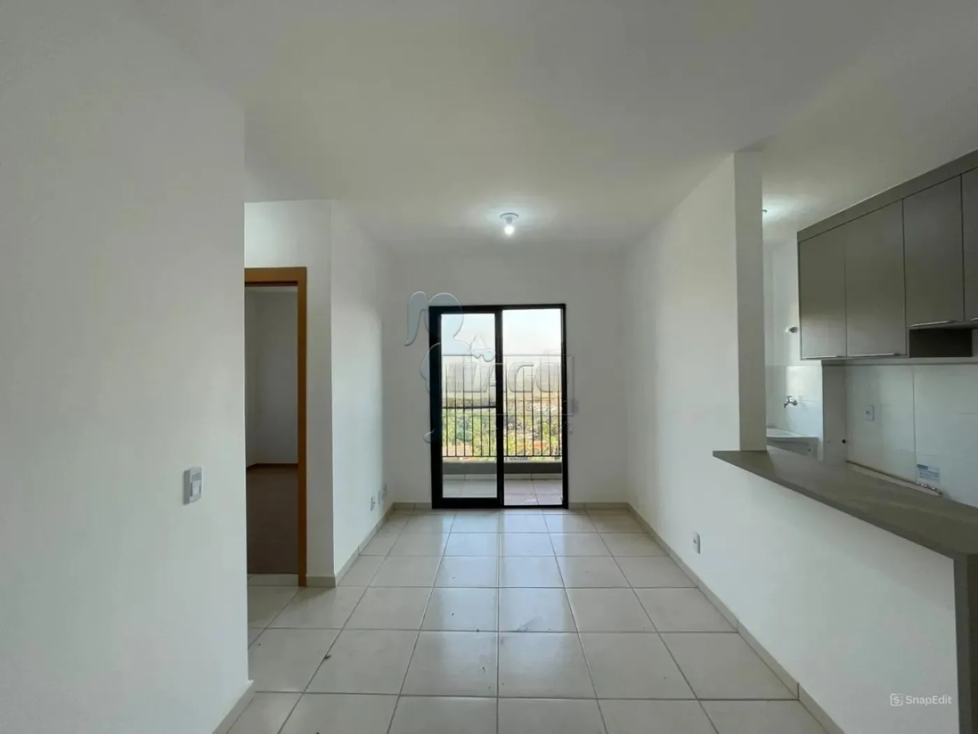 Alugar Apartamento / Padrão em Ribeirão Preto R$ 1.800,00 - Foto 1