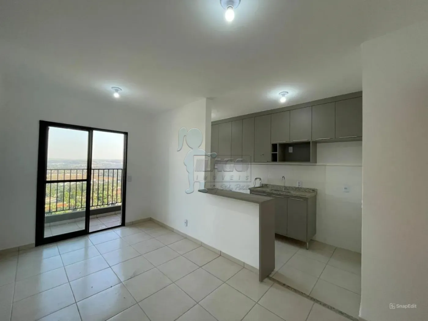 Alugar Apartamento / Padrão em Ribeirão Preto R$ 1.800,00 - Foto 2