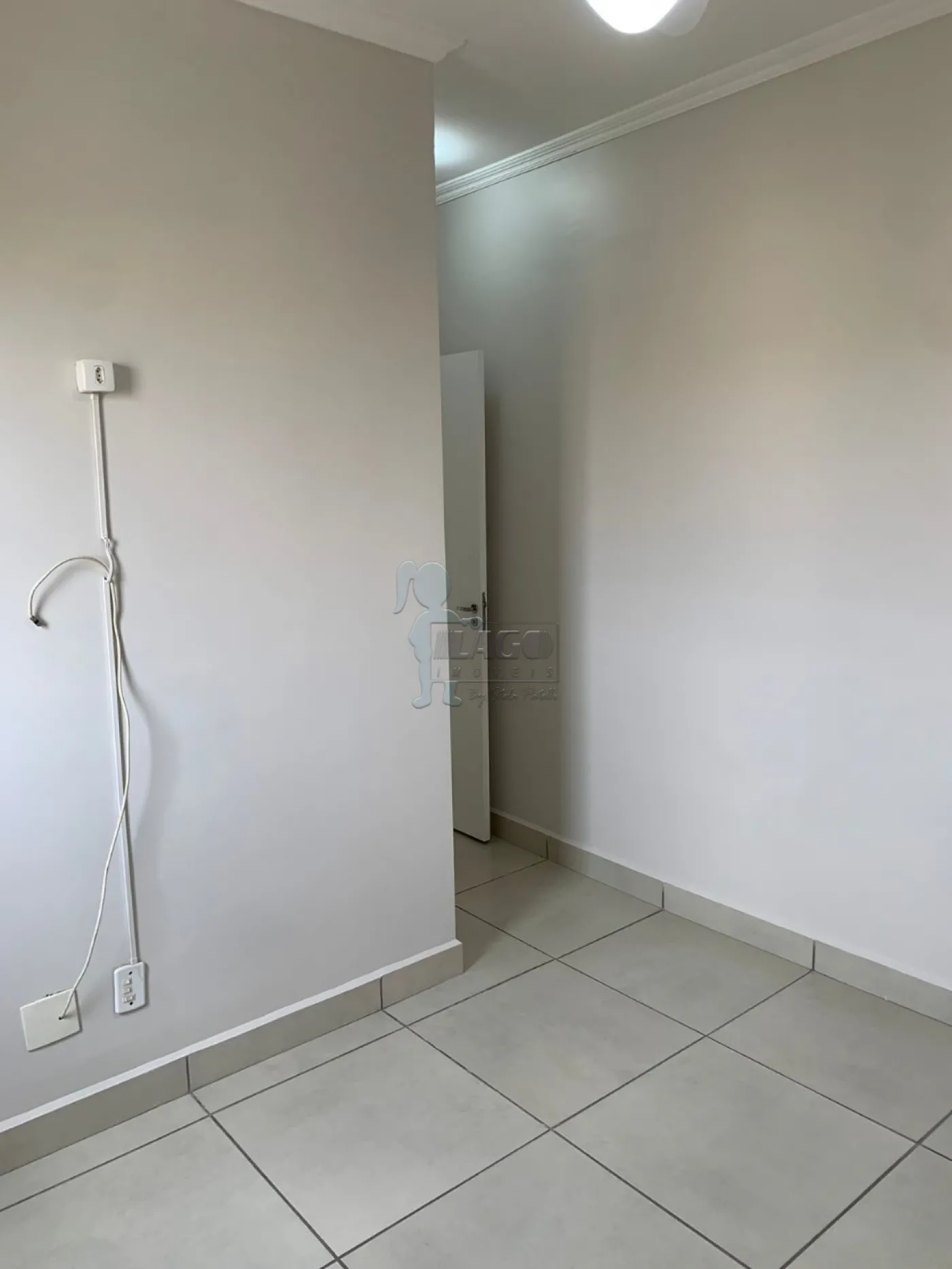 Comprar Apartamento / Padrão em Ribeirão Preto R$ 200.000,00 - Foto 2