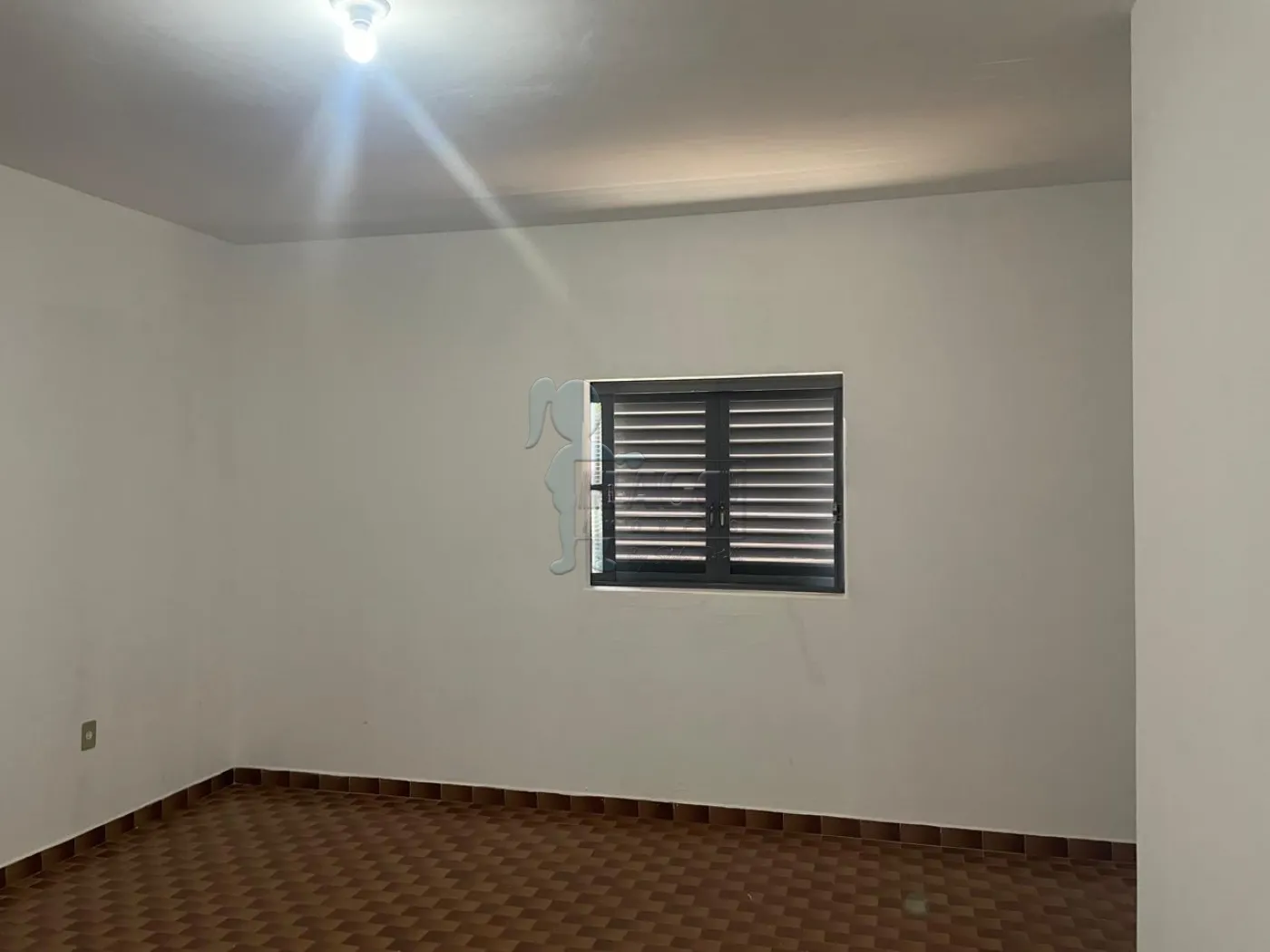 Alugar Casa / Padrão em Ribeirão Preto R$ 1.000,00 - Foto 3