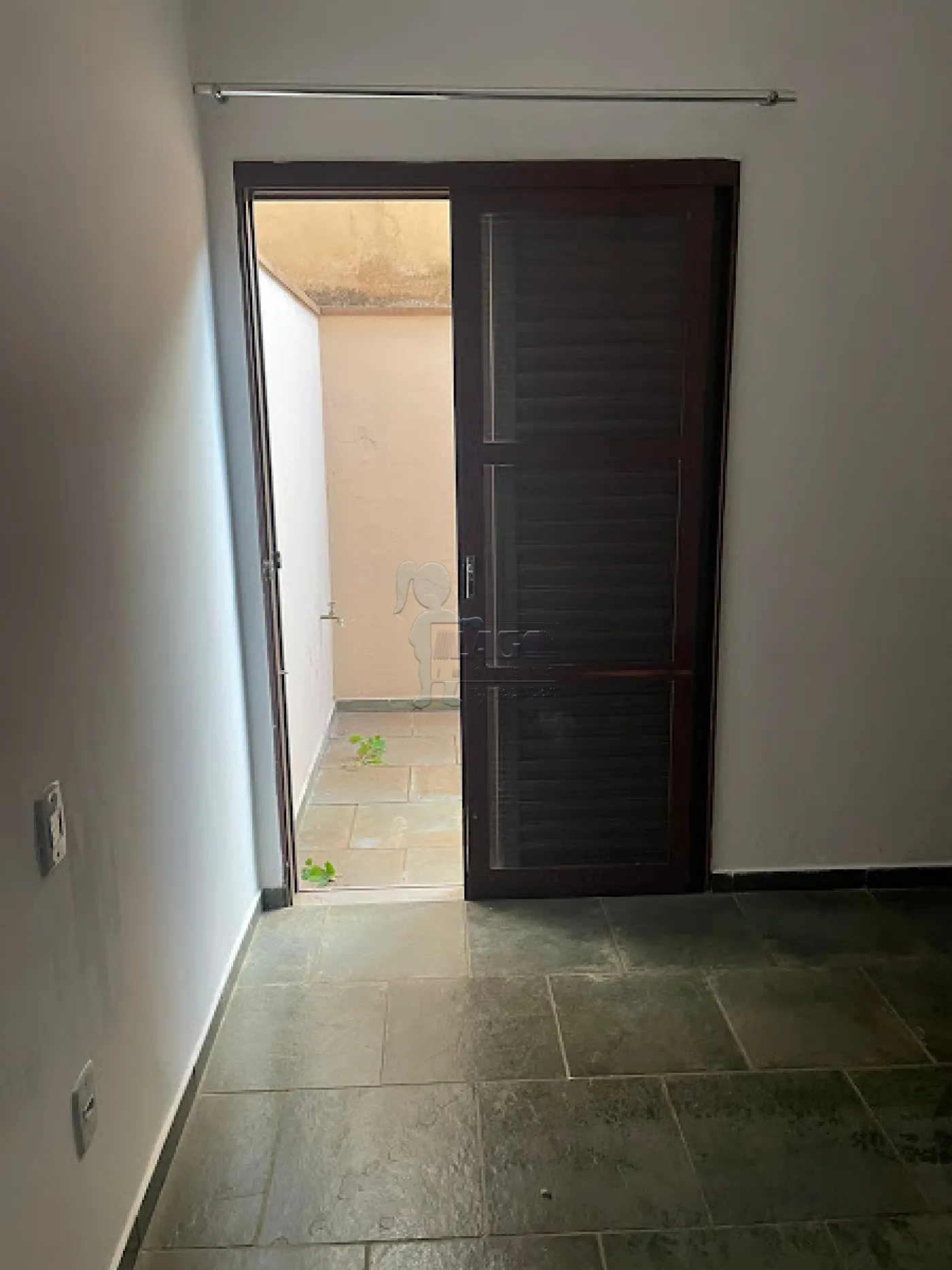 Comprar Apartamento / Padrão em Ribeirão Preto R$ 280.000,00 - Foto 1