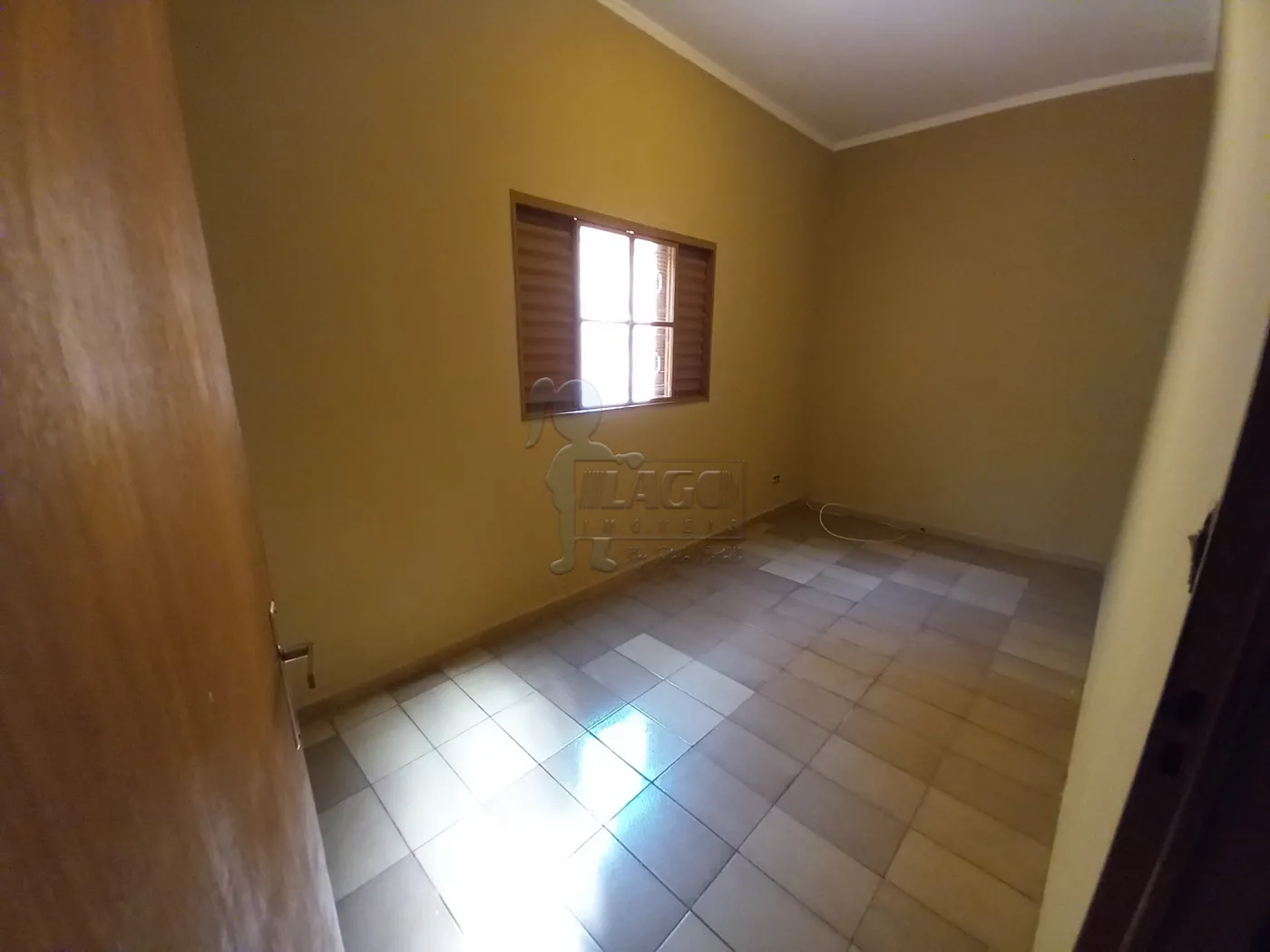 Alugar Casa / Padrão em Ribeirão Preto R$ 1.500,00 - Foto 5