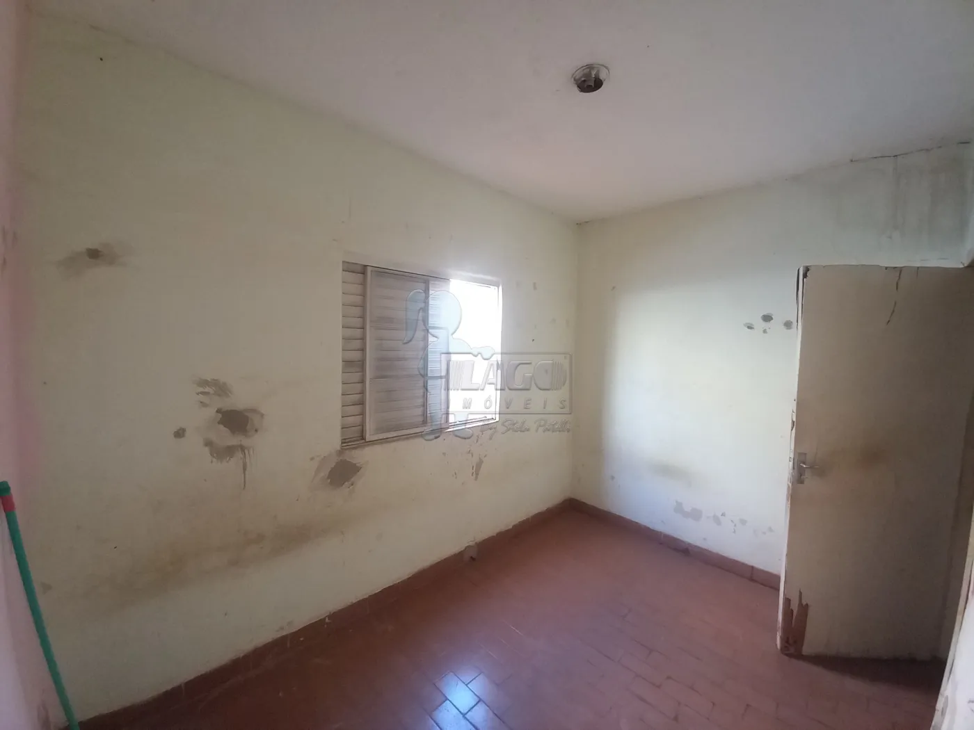 Comprar Casa / Padrão em Ribeirão Preto R$ 180.000,00 - Foto 1