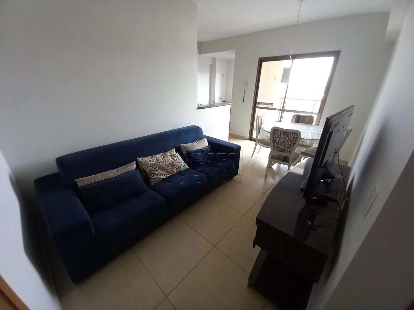 Alugar Apartamento / Padrão em Ribeirão Preto R$ 2.200,00 - Foto 2