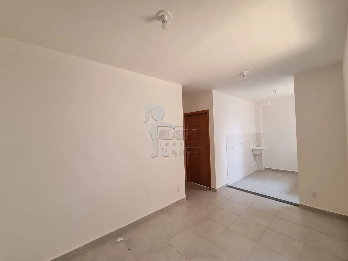 Alugar Apartamento / Padrão em Ribeirão Preto R$ 750,00 - Foto 2