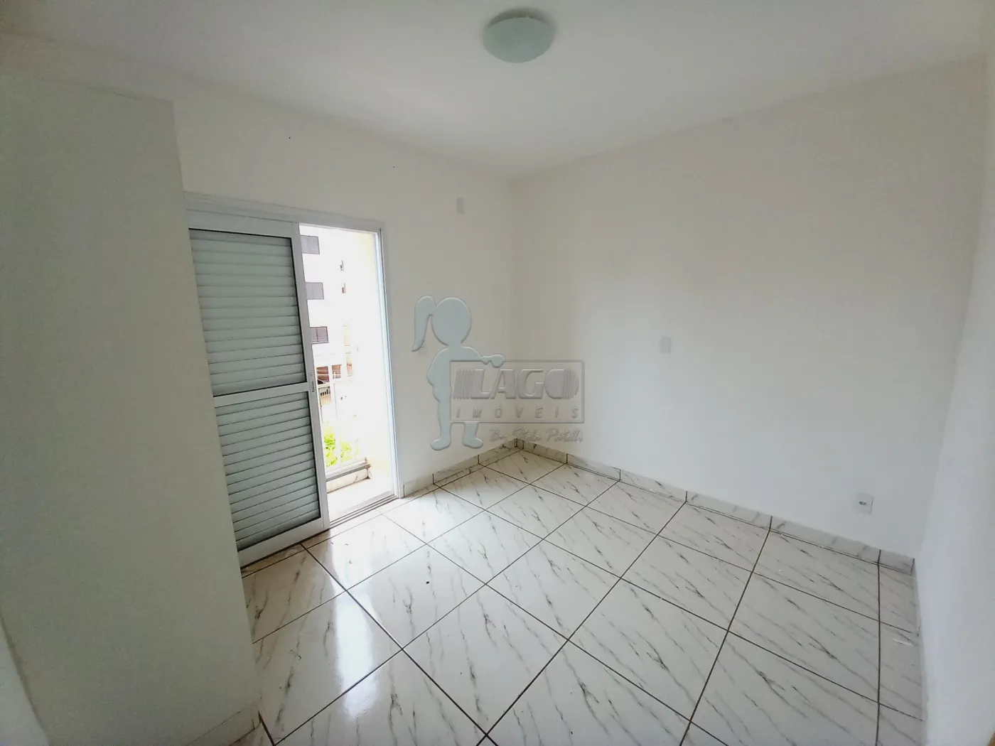 Alugar Apartamento / Padrão em Ribeirão Preto R$ 1.100,00 - Foto 1